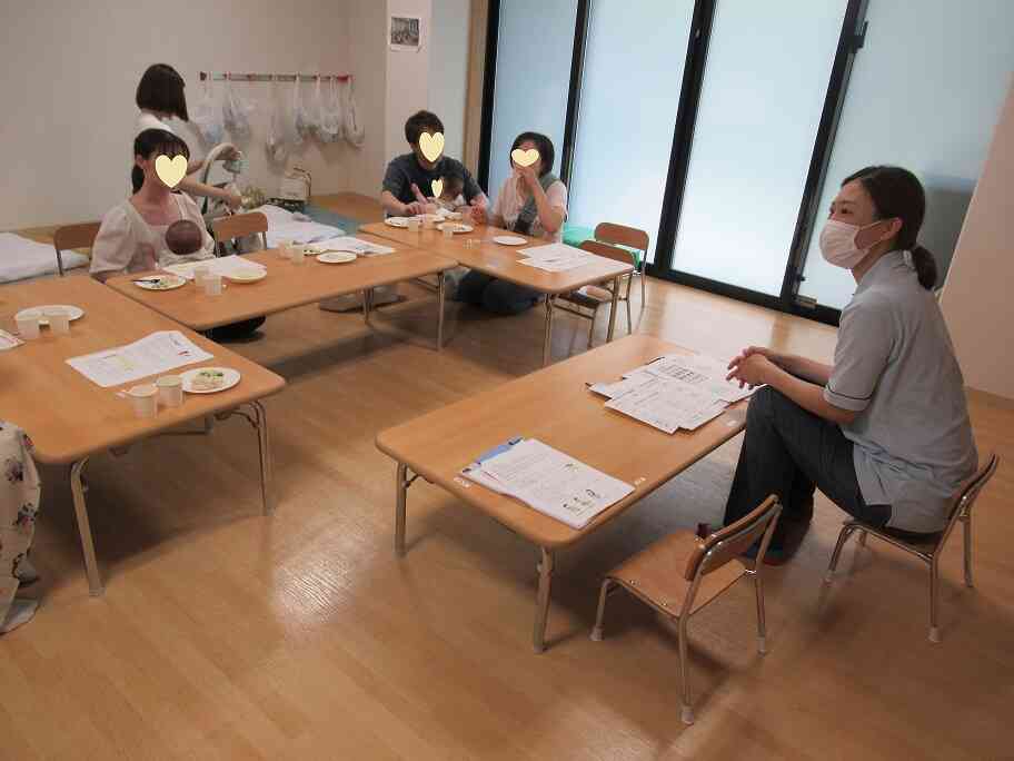離乳食試食会の様子