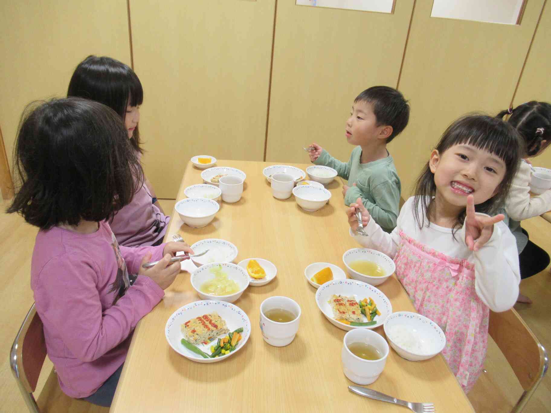 おいしいとピースサイン☆