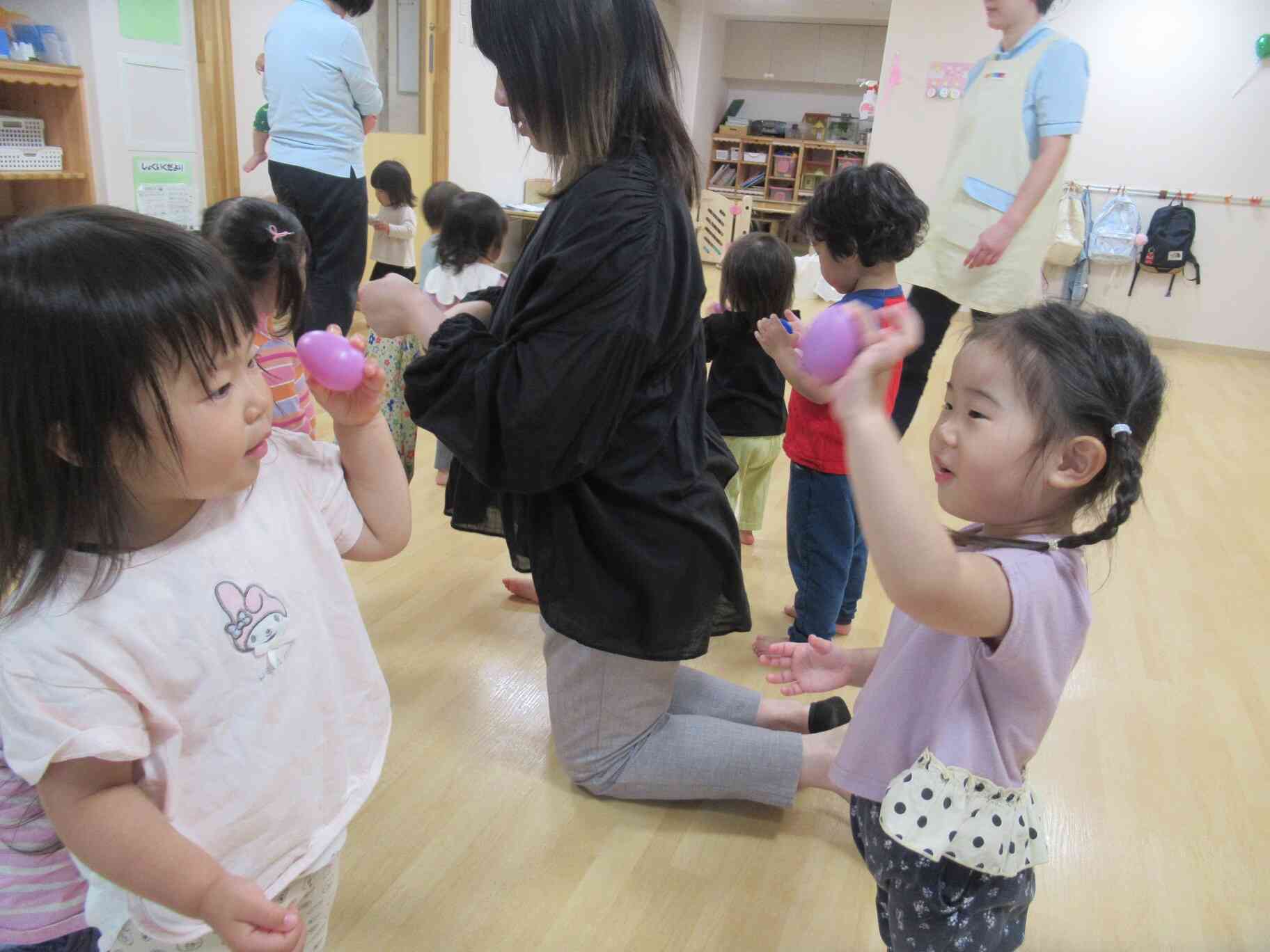 リトミック教室の様子（1～5歳児クラス）｜ニチイキッズ葛飾にいじゅく 