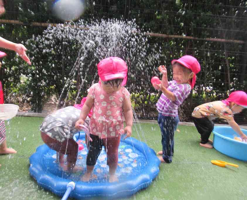 水遊び真っ盛り！！