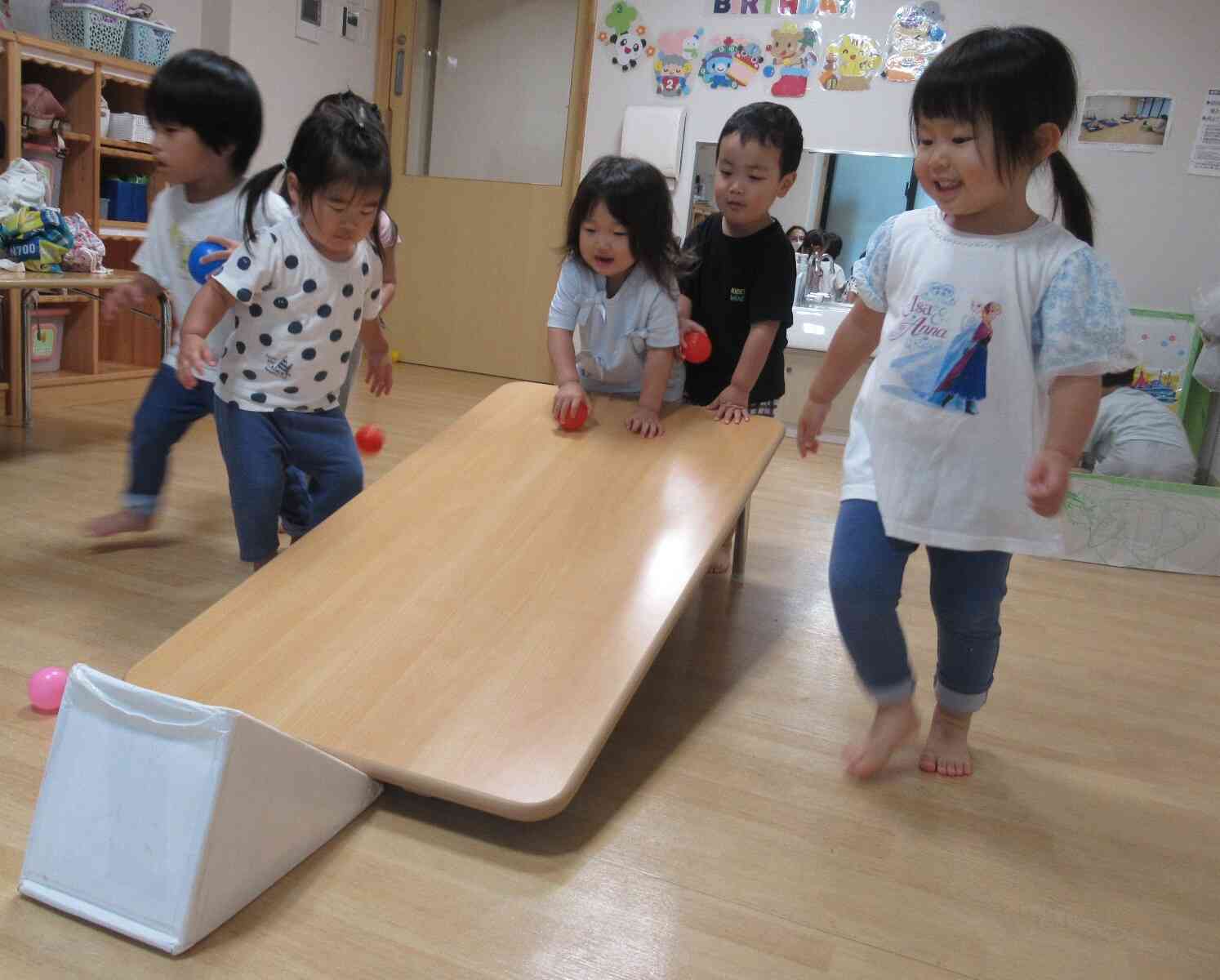 ☆ボール転がし
