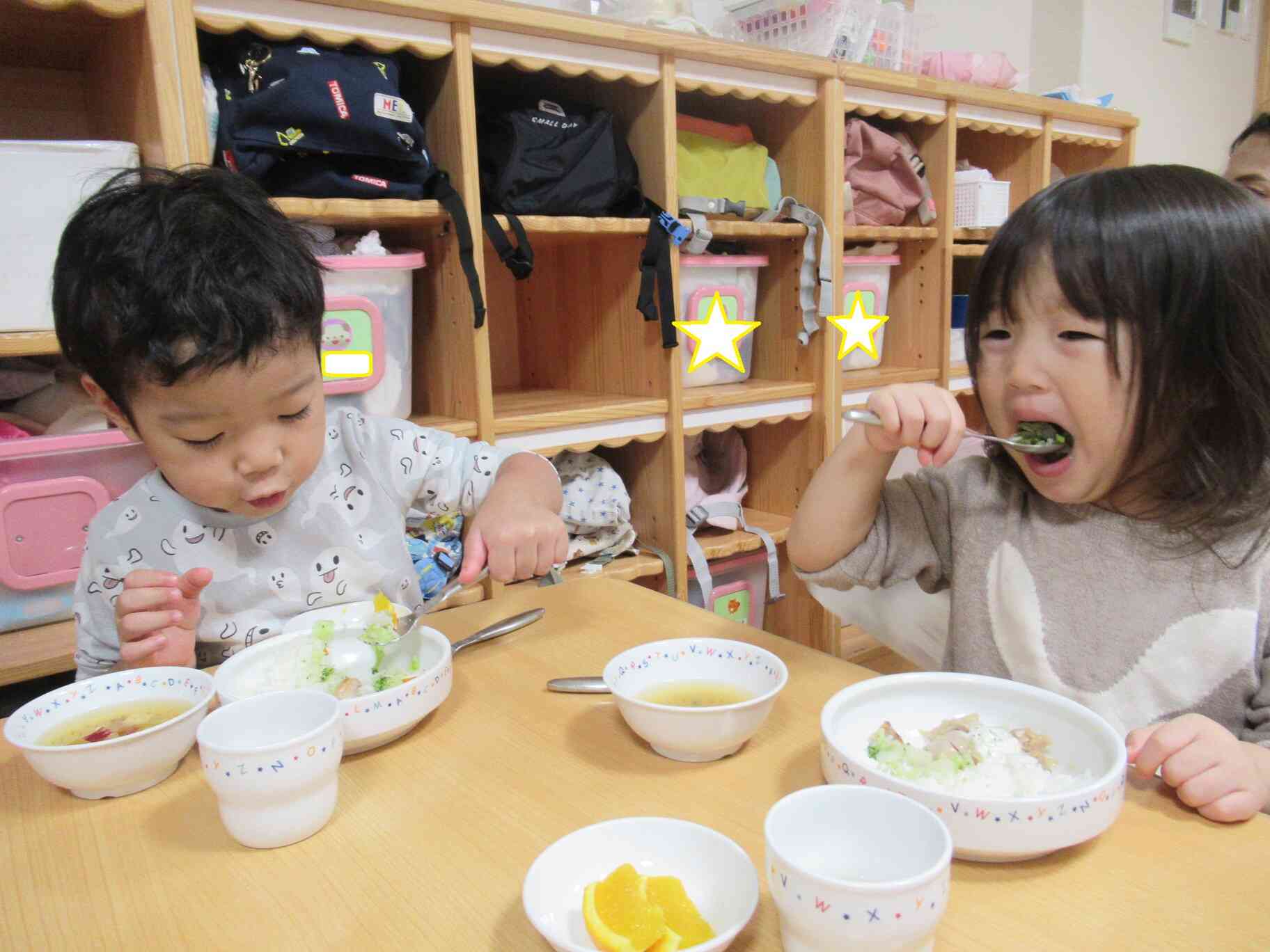 スプーンの持ち方も上手になったね！