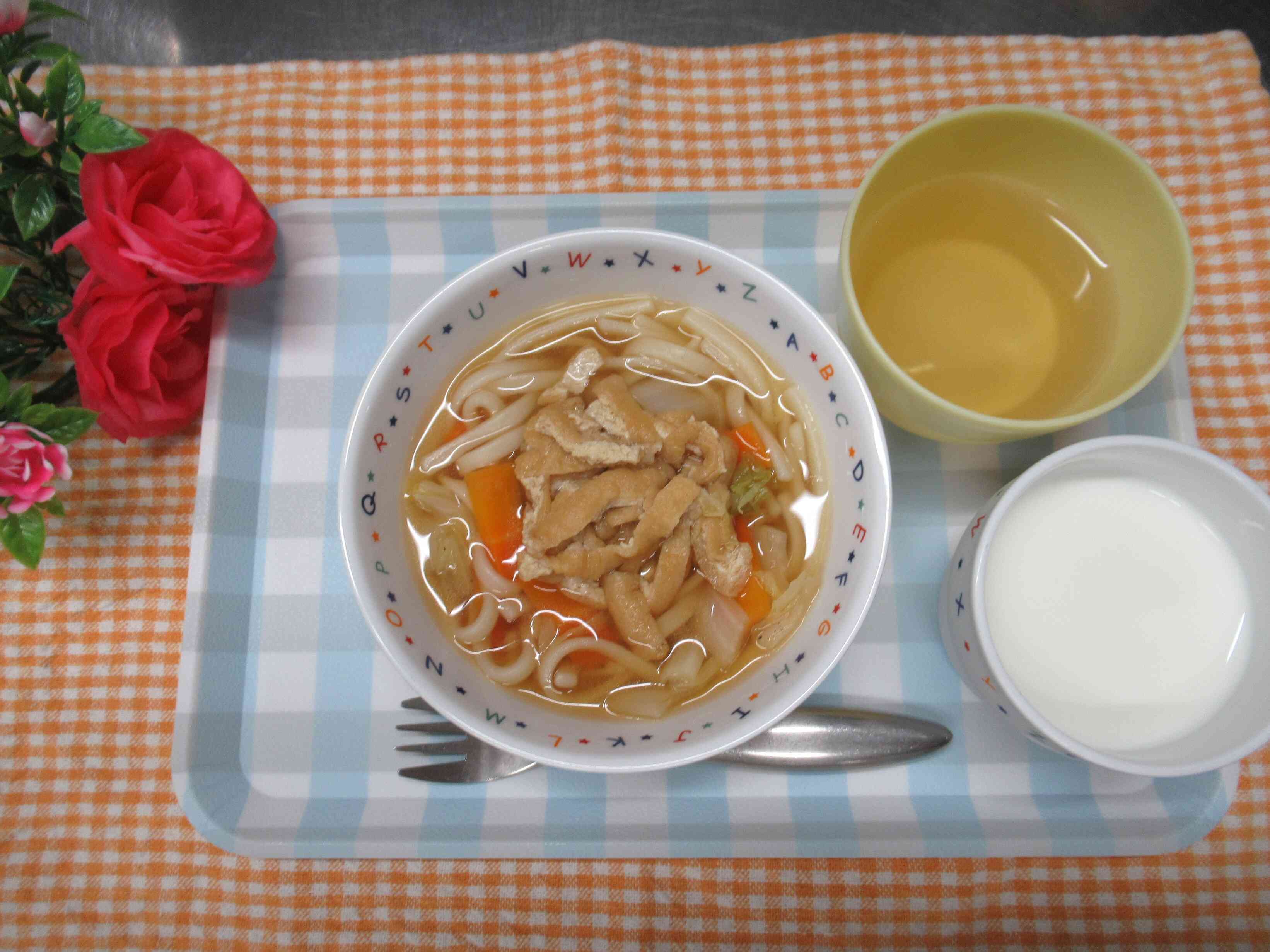10月のおやつ「きつねうどん」