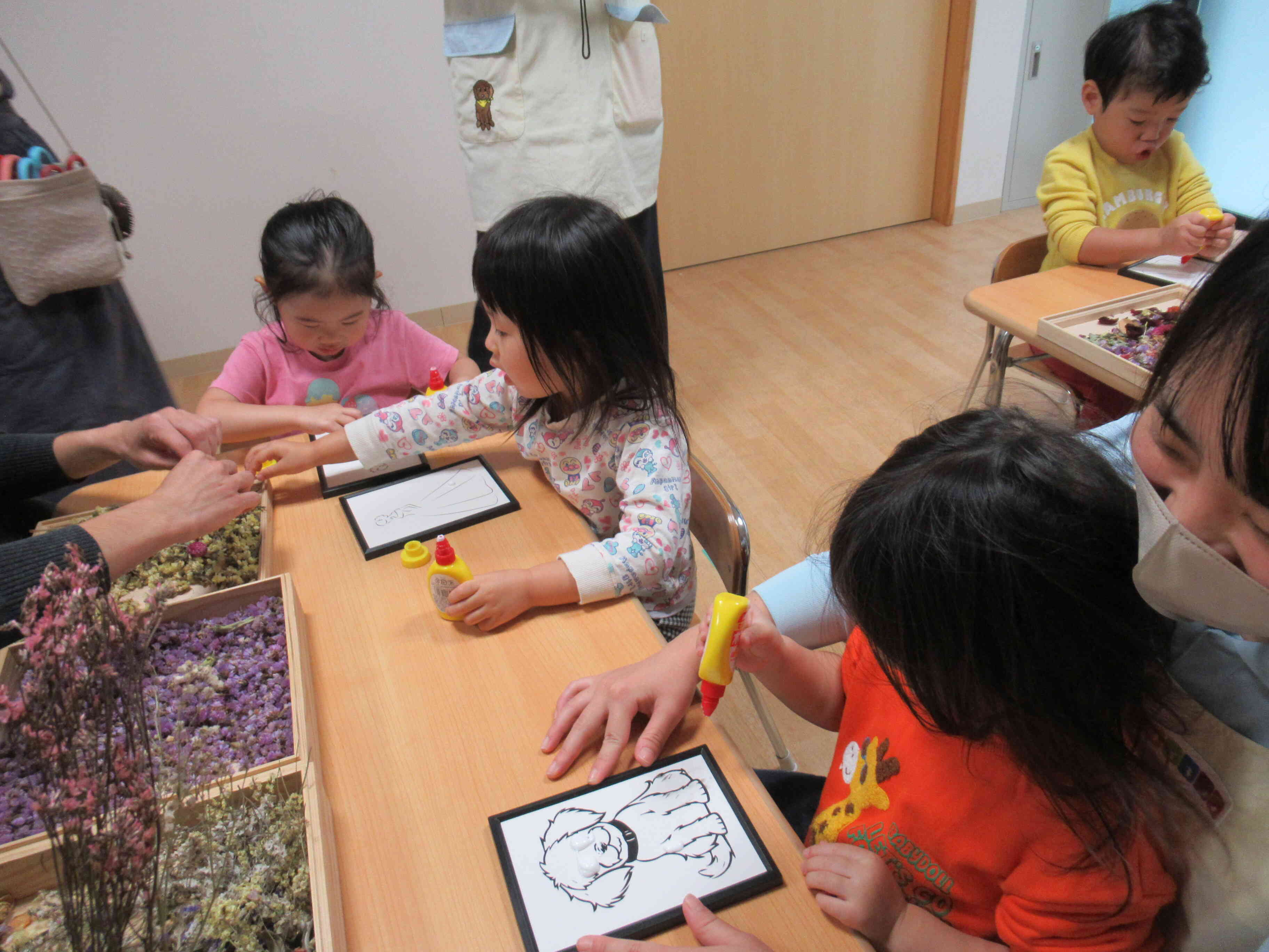 うさぎ組（2歳児クラス）さんもチャレンジ！