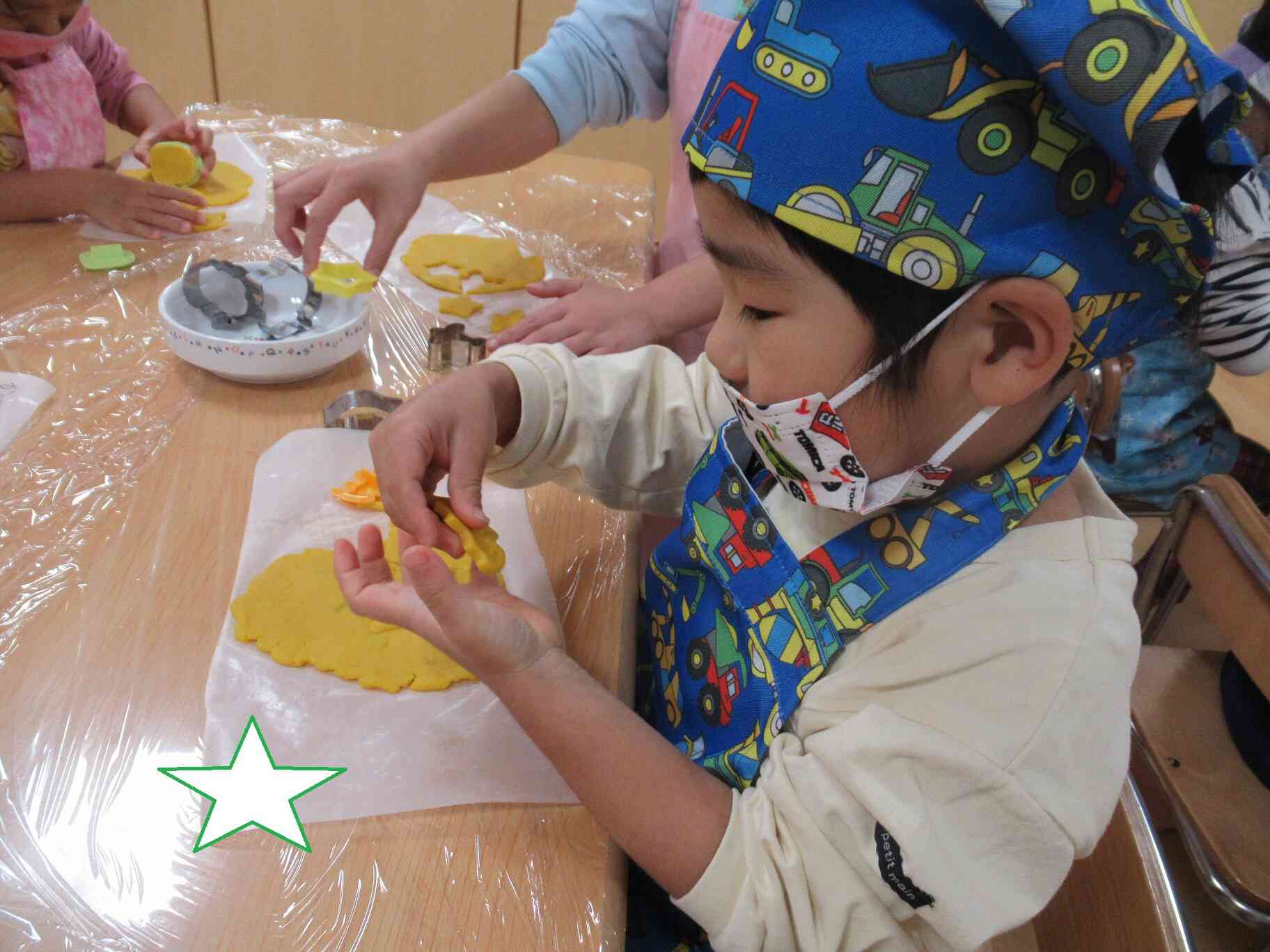 2日前から楽しみにしていたクッキーの型抜き♪