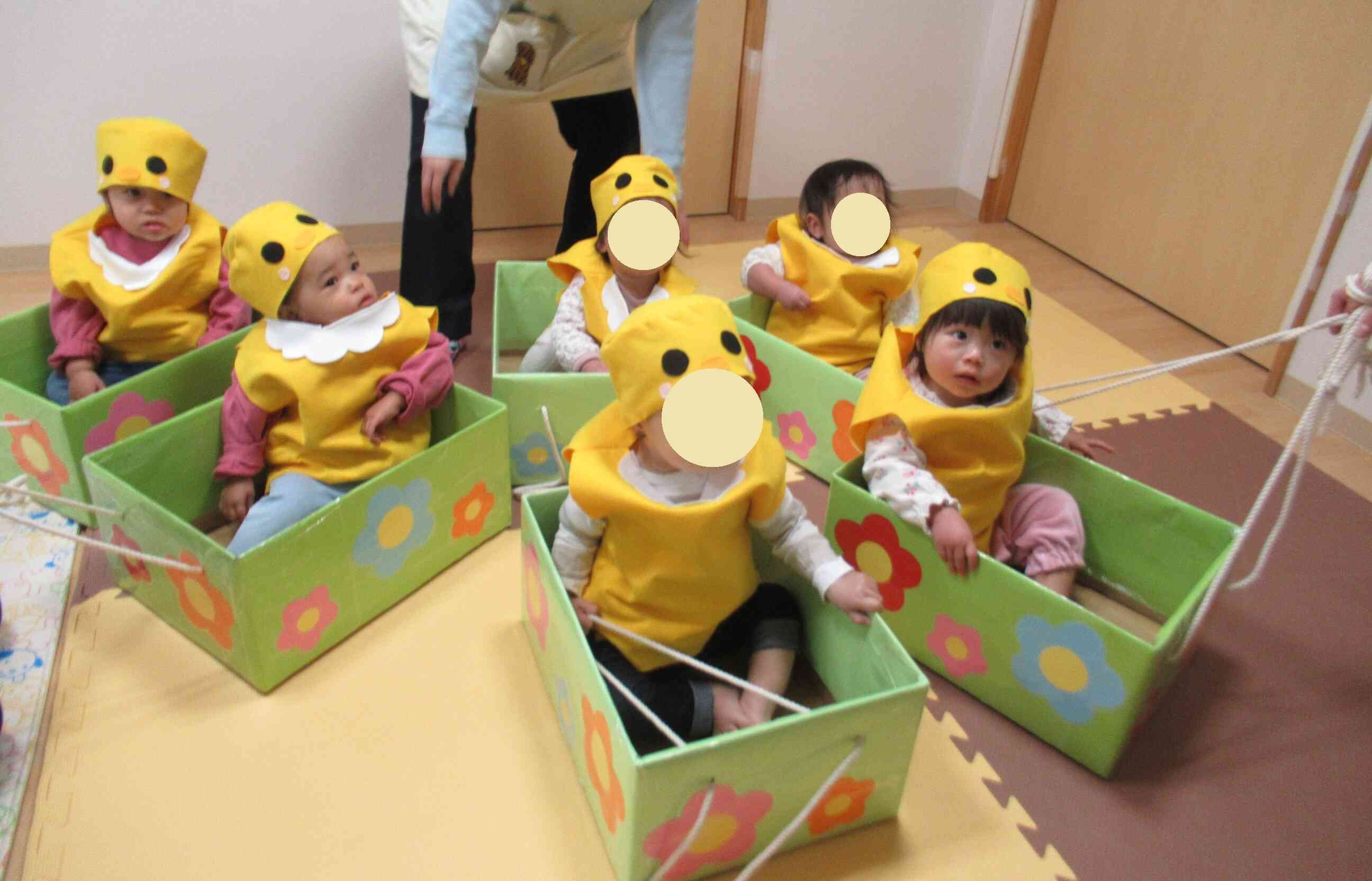 ひよこ組さん、スタンバイOKです！（0歳児クラス）