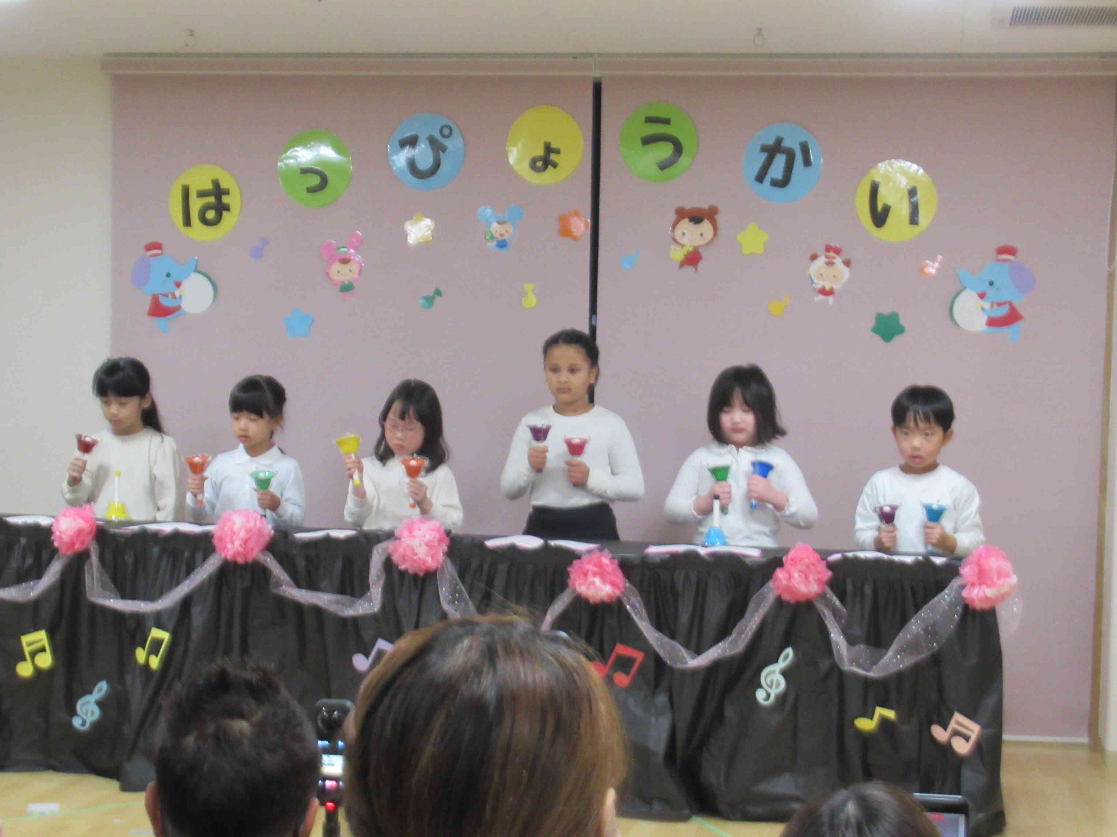 きりん組：星に願いを（ハンドベル　5歳クラス）