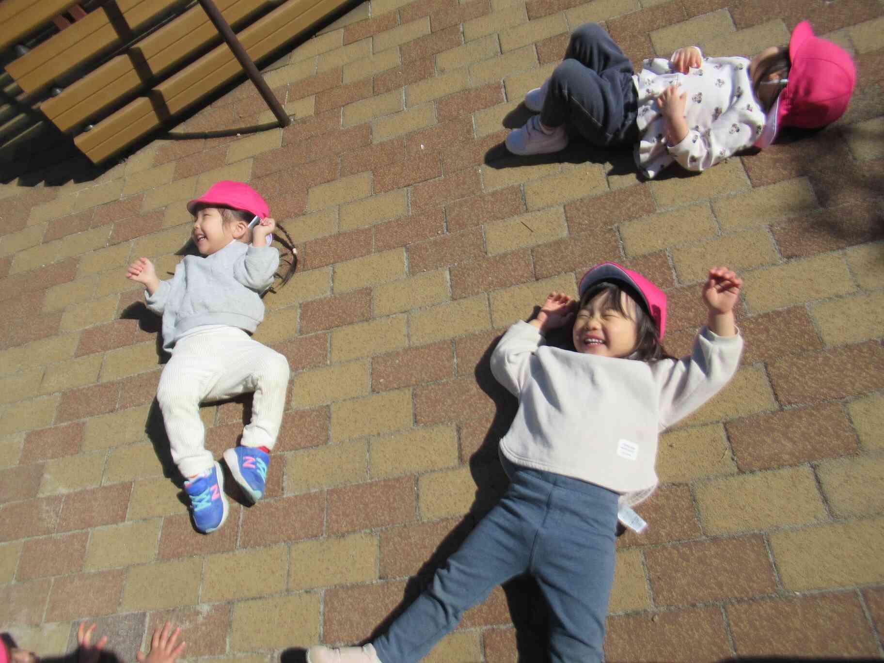 ふぅーっ！たくさんあそんだよー！！