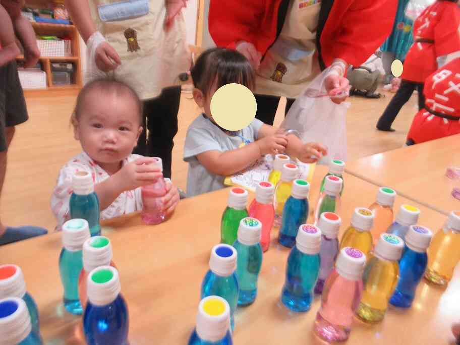 くじびき・ブレスレット・ジュース屋さん