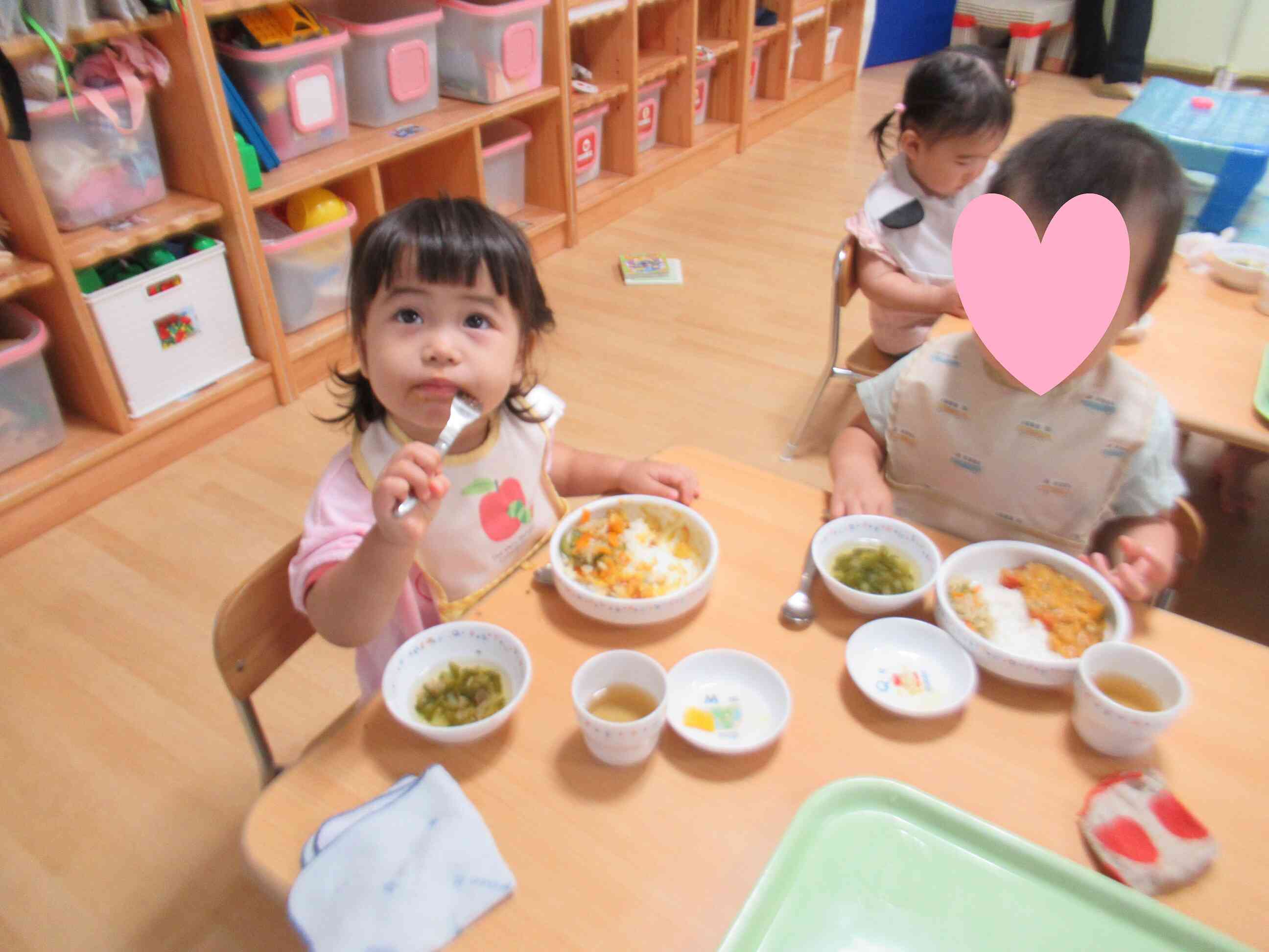 給食の時間が大好きです♡