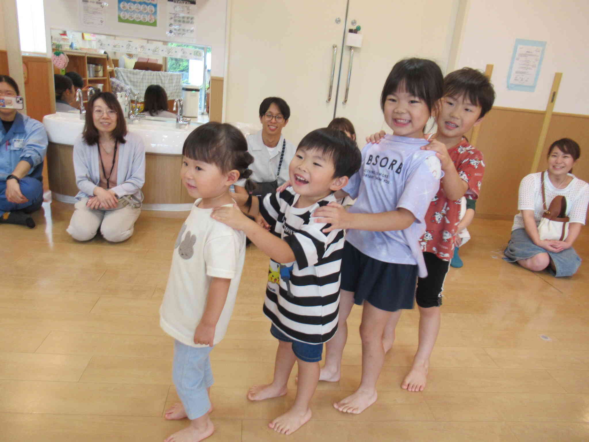 保育参観 さくら組 年少・年中組（3・4歳児）｜日本製鉄株式会社