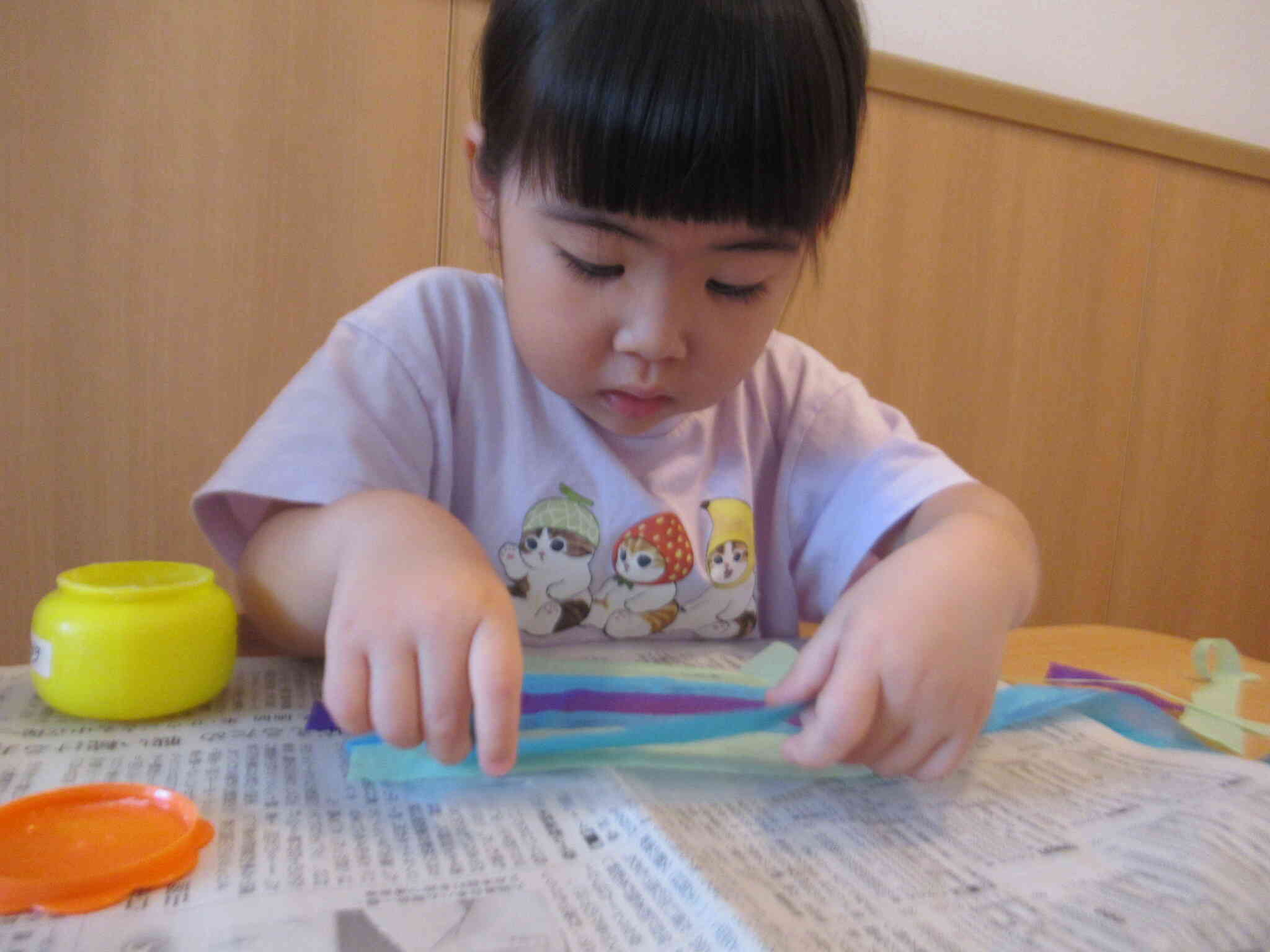 製作「金魚すくい」さくら組（3歳児）