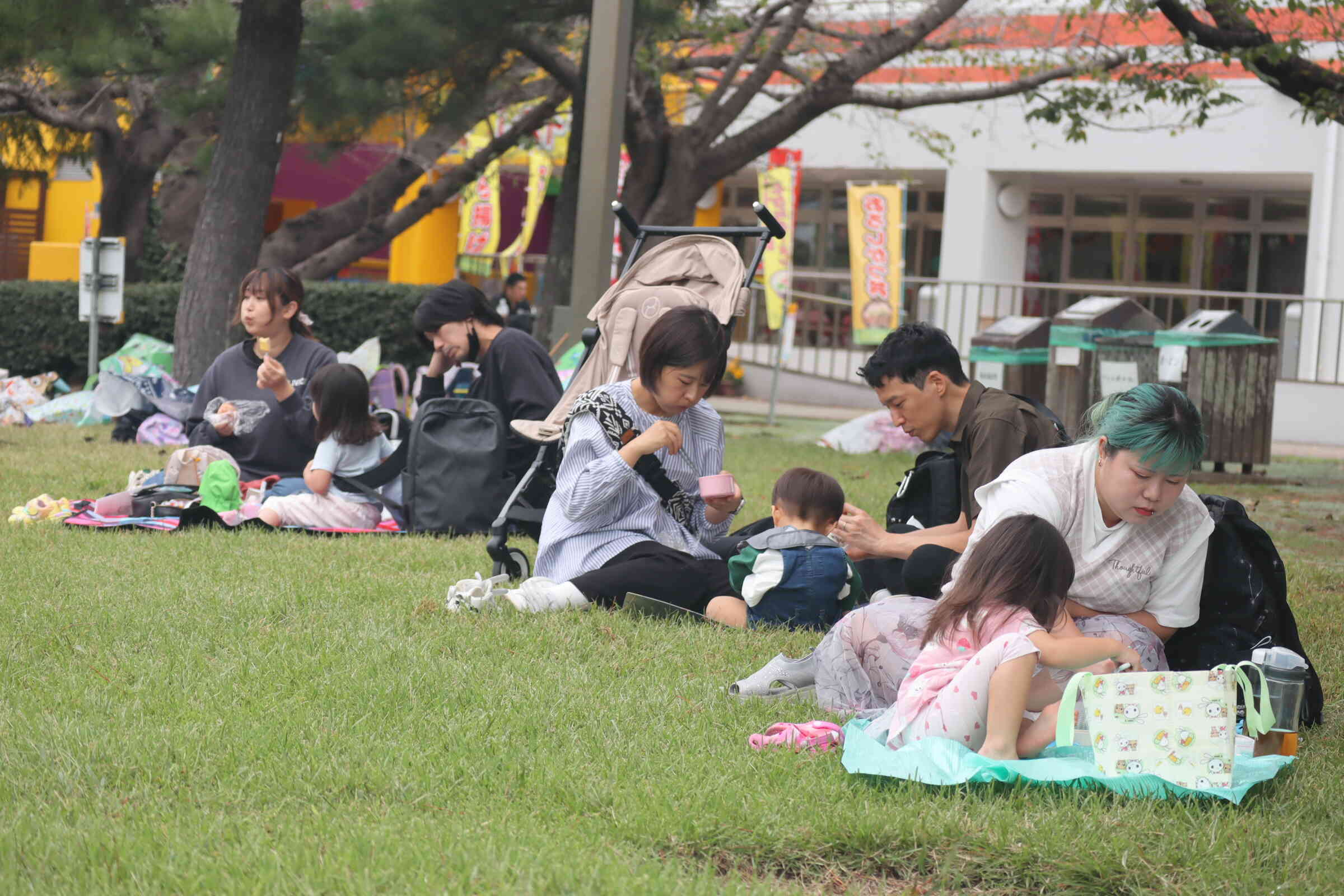 キッズダムに遠足に行ってきました。お弁当美味しかったね。