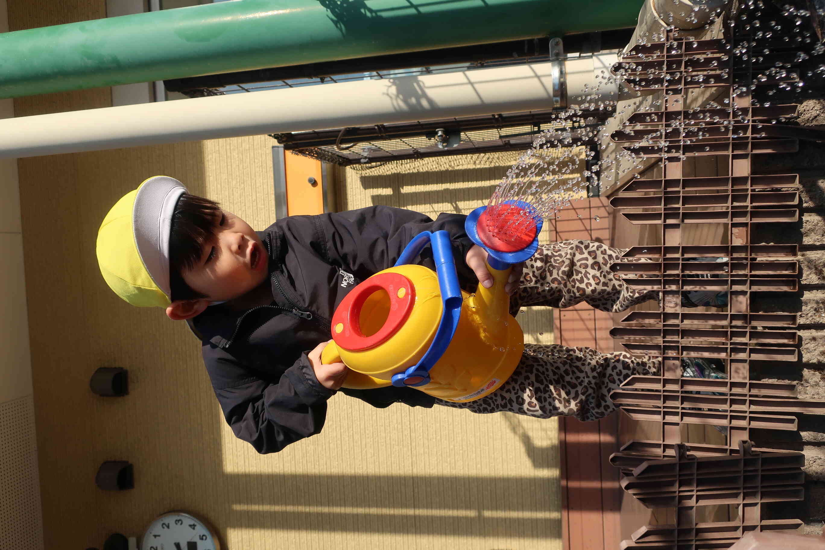 早く芽出てこーい！！