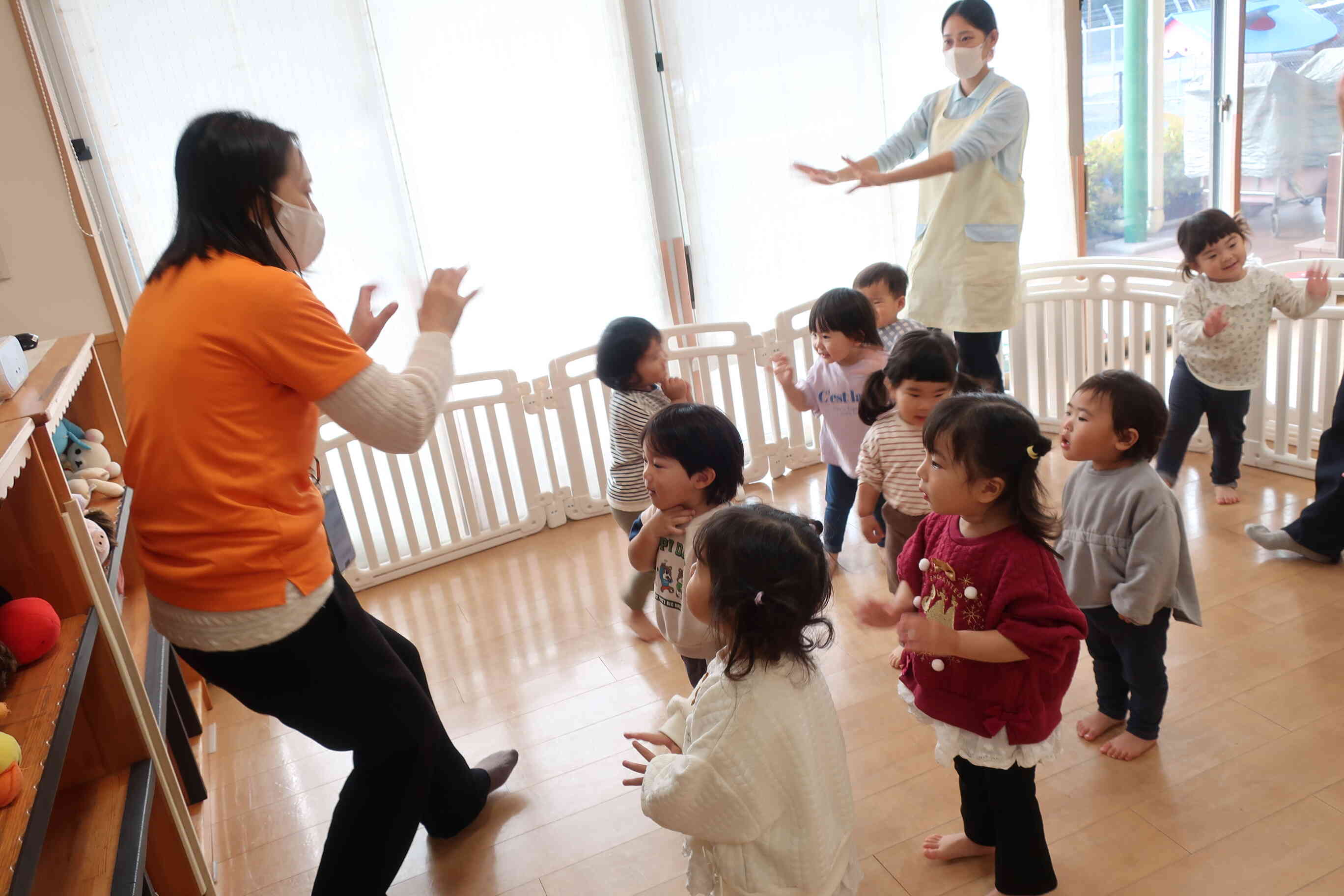 お歌に合わせて☆