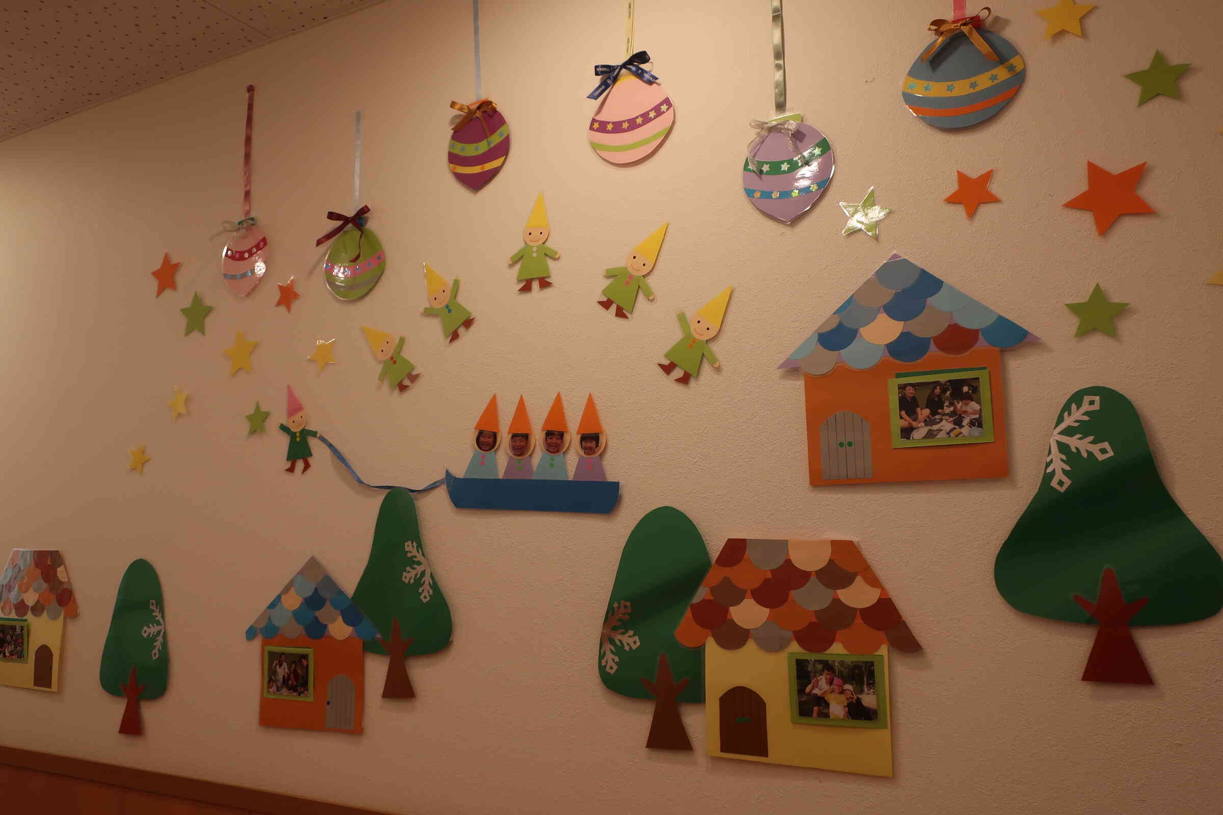 いろんなおうちに家族の写真が飾られました。