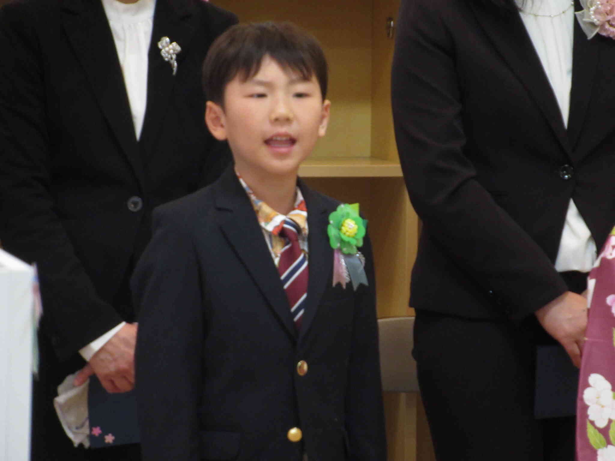 年中さんに贈る言葉を大きな声で言ってくれました。