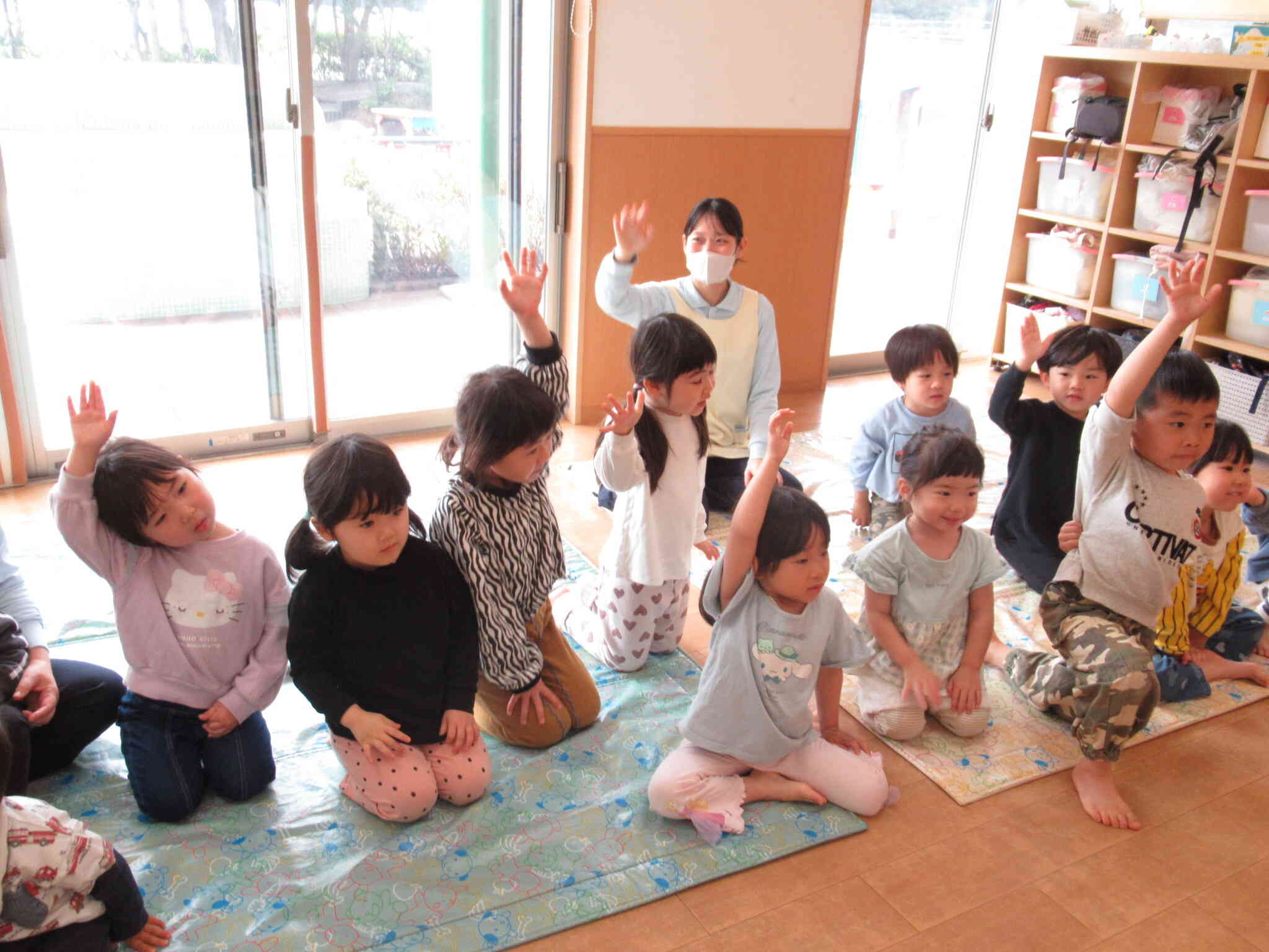 わかった人は手をあげてー‼