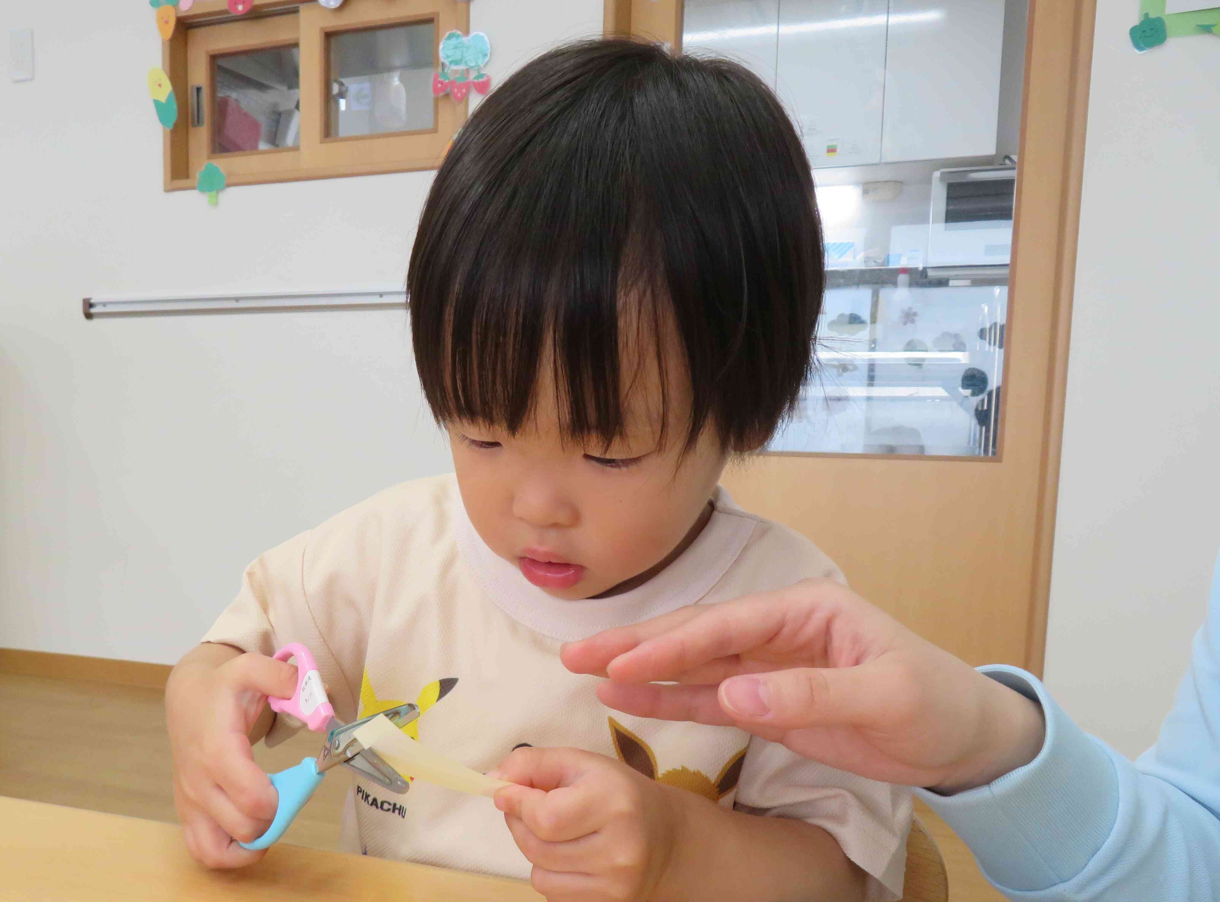 ハサミを使った製作に挑戦！！