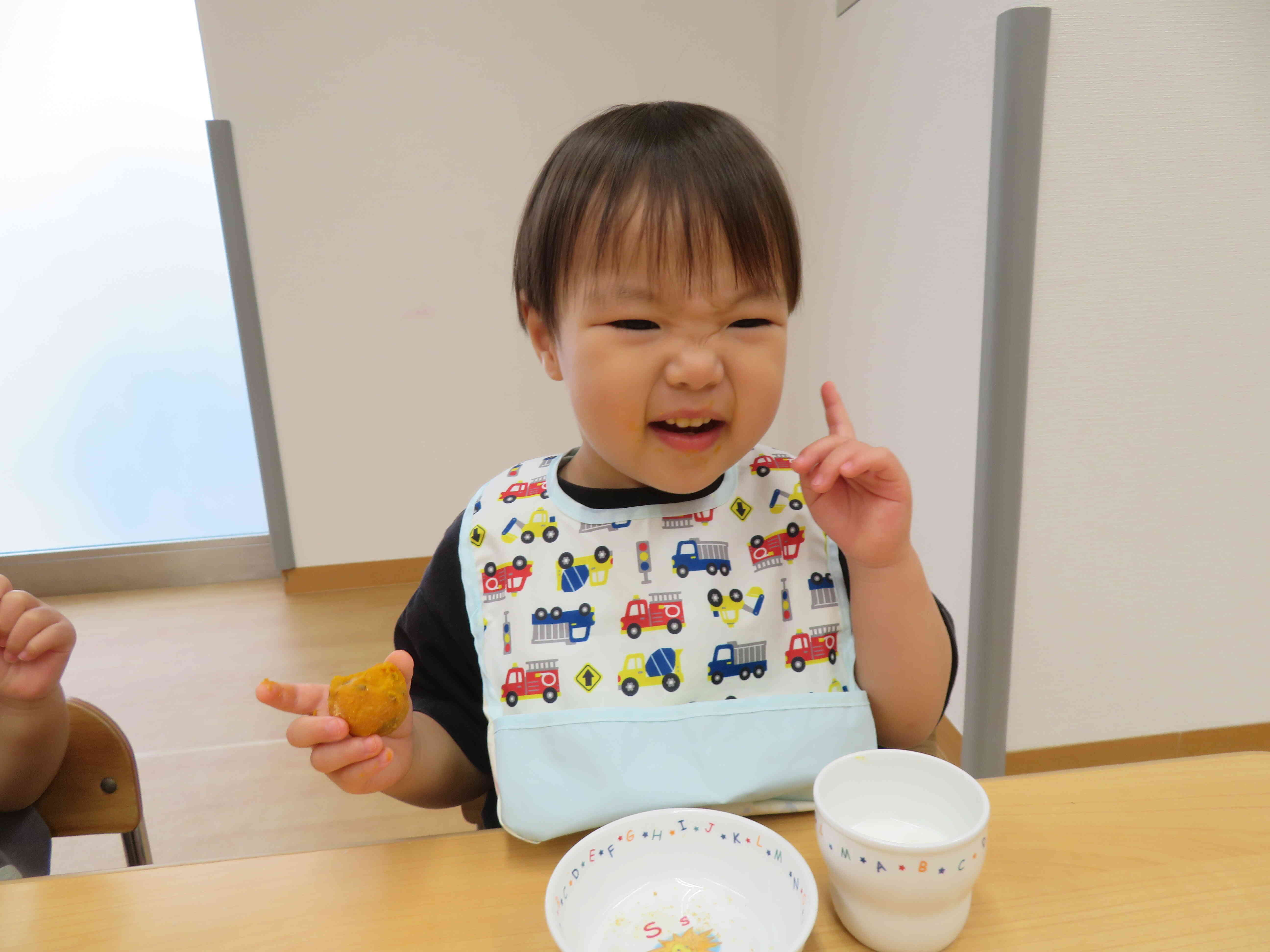 給食と午後のおやつは自園調理！！