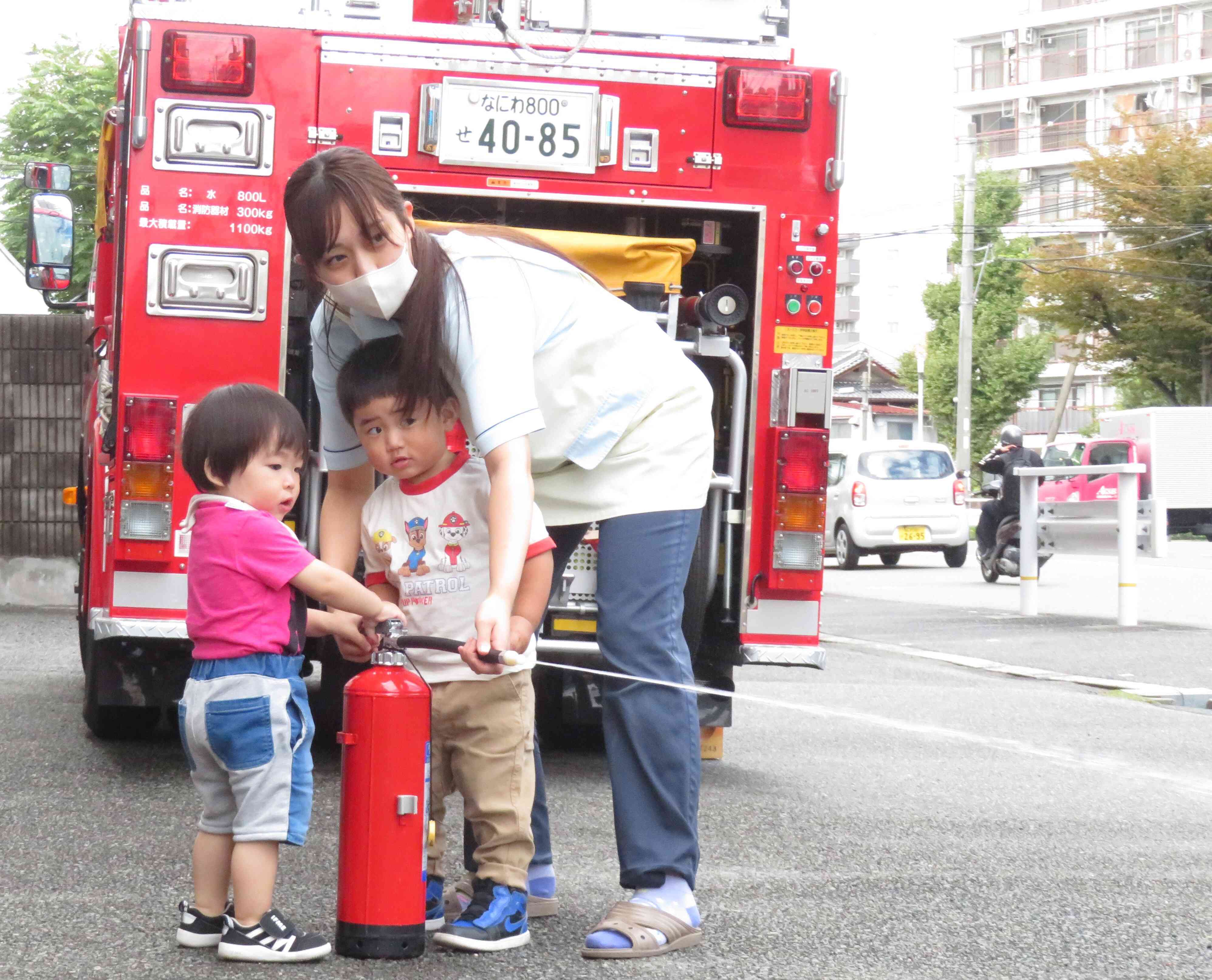 水消火器・・・あひる組（1歳児）