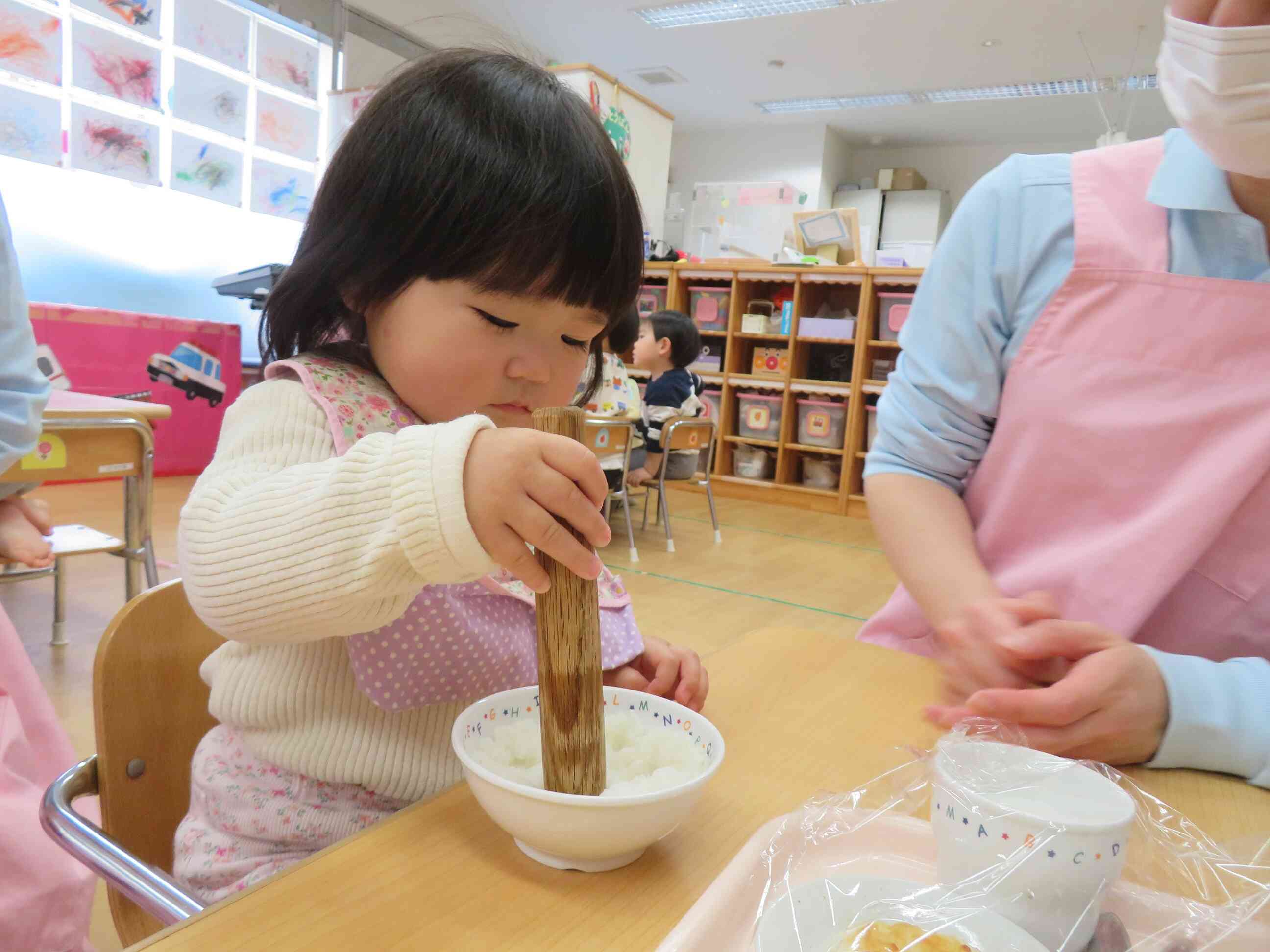 ぺったん、ぺったん、おいしくなーれ！