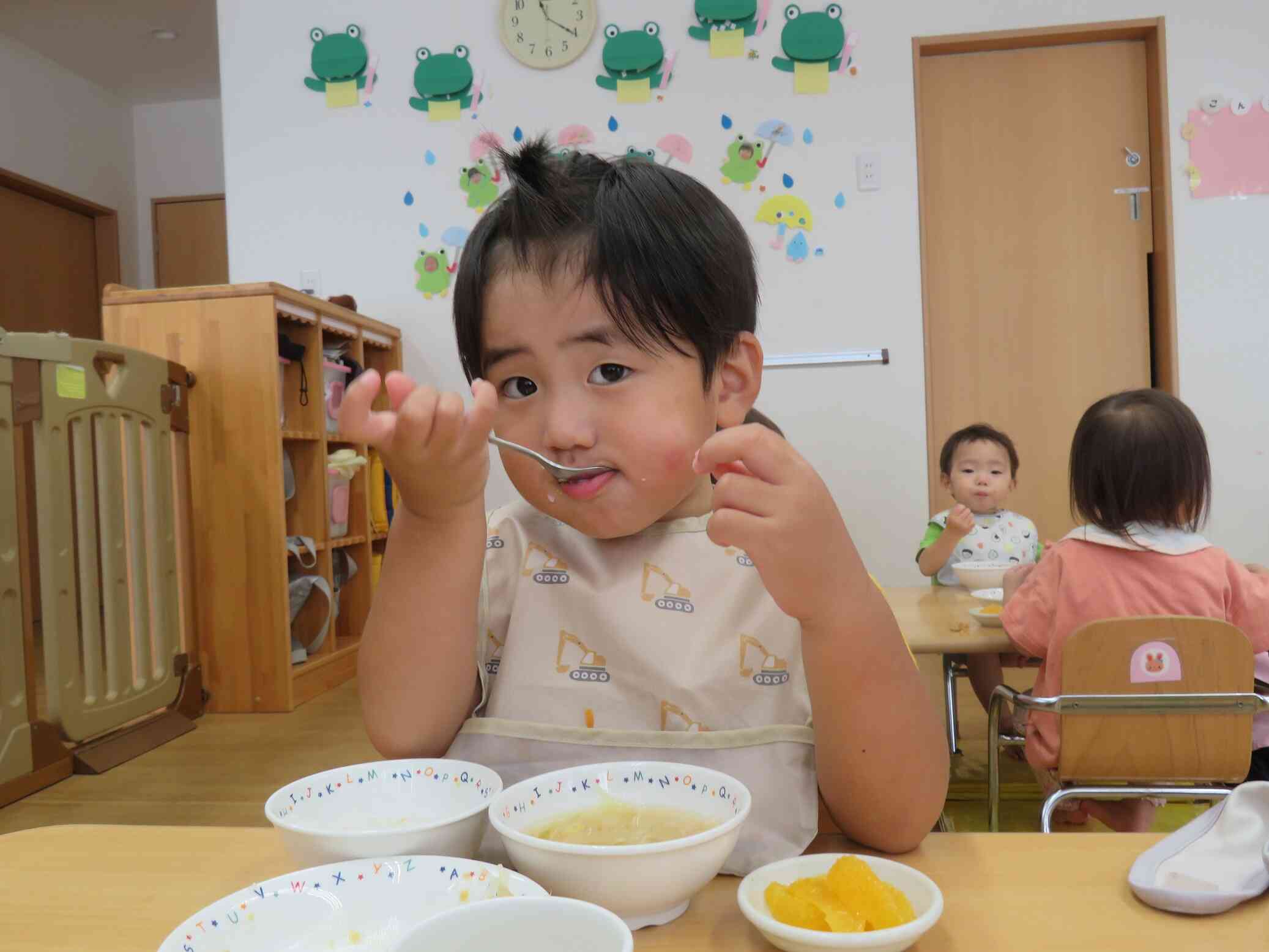 みんながちぎった野菜が入っているよ！