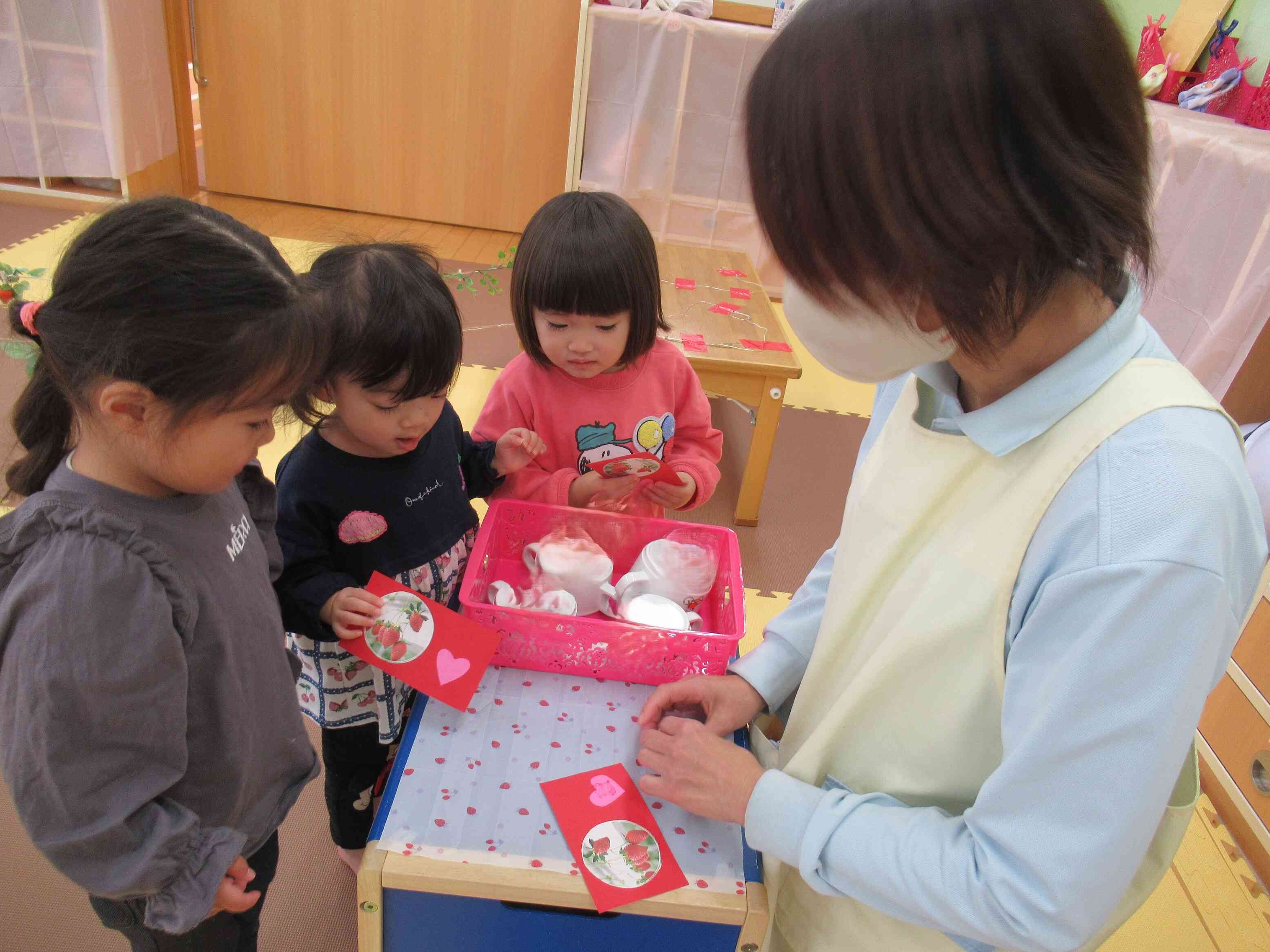 受付で、チケットにスタンプを押してもらいました。