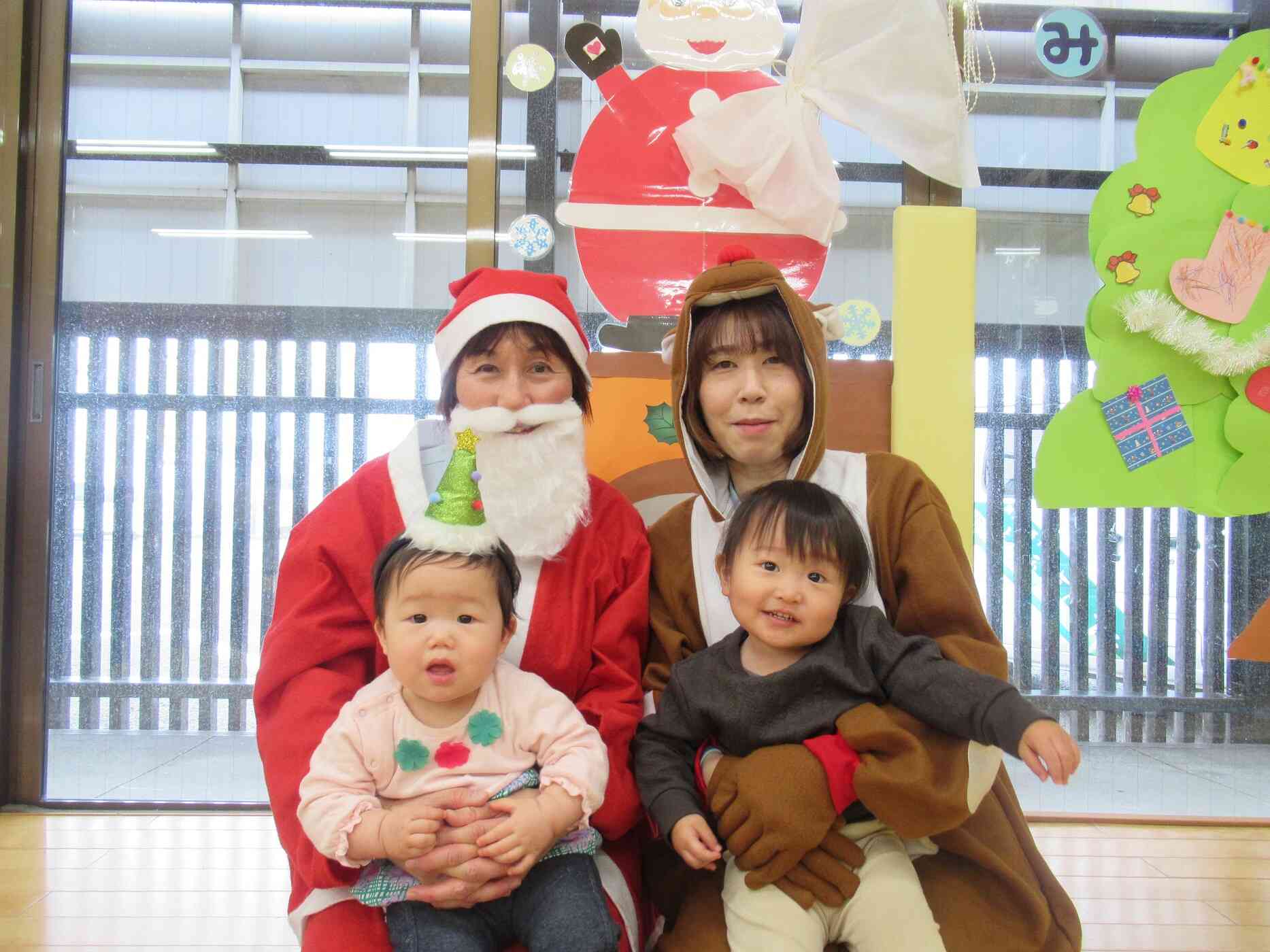 クリスマス会｜株式会社桔梗屋 事業所内保育所「ハイジ」｜ニチイキッズ