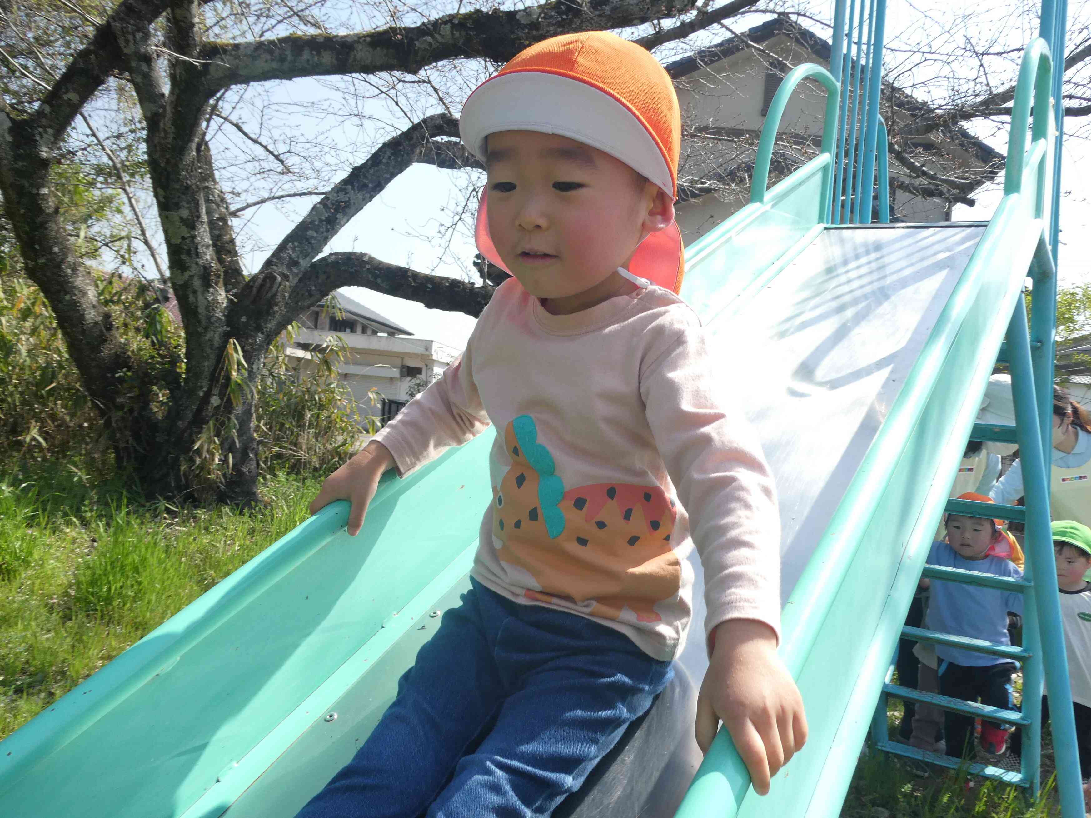 滑り台シュー！！