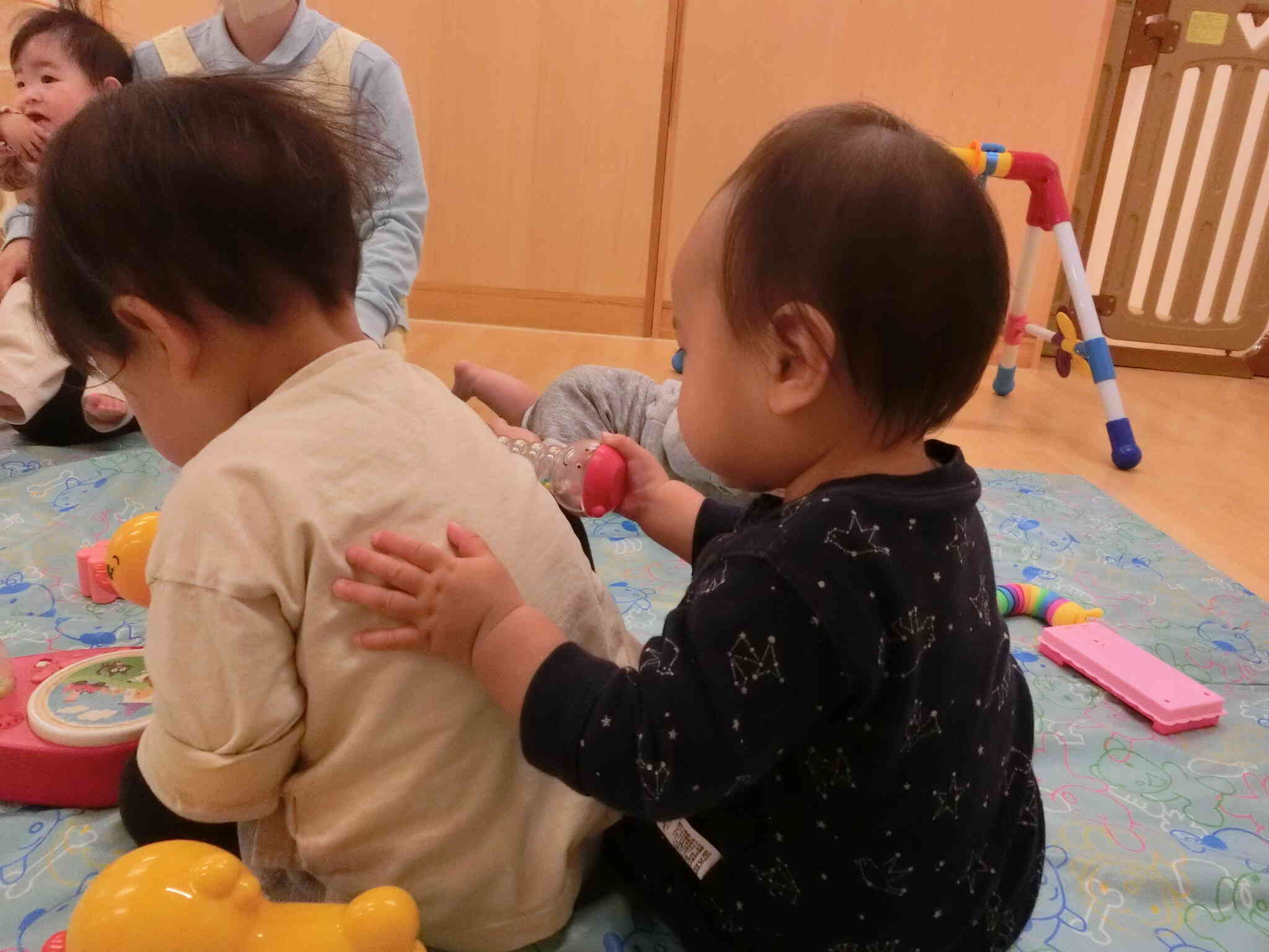 ひよこ組 一緒に遊んだよ♫｜ニチイキッズきのかわ保育園｜ニチイキッズ