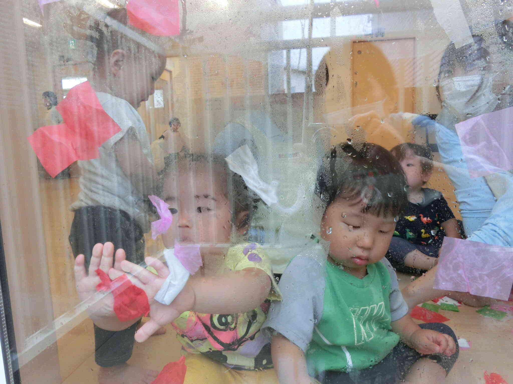 窓の反対から！！