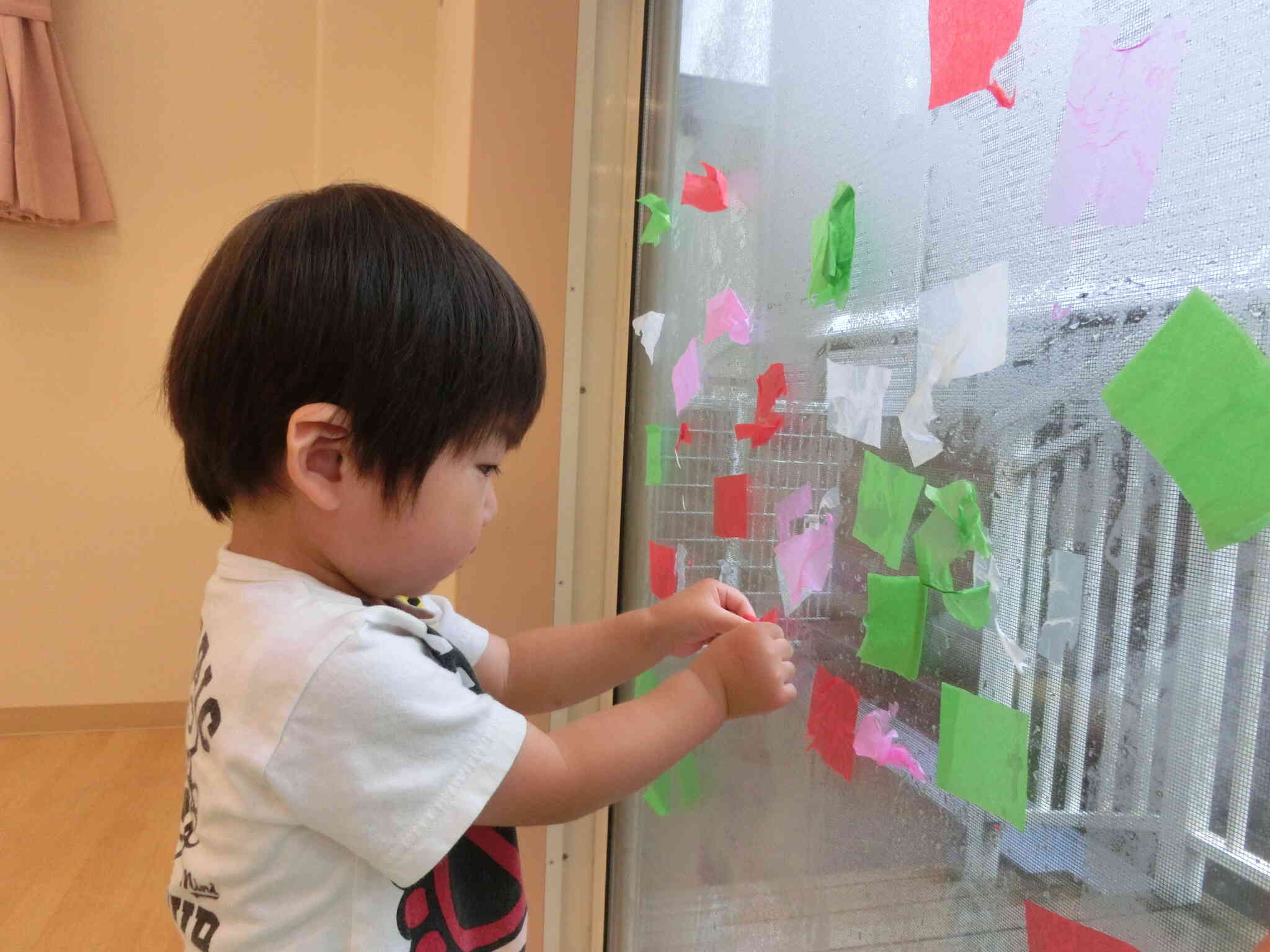 窓が濡れてる！！