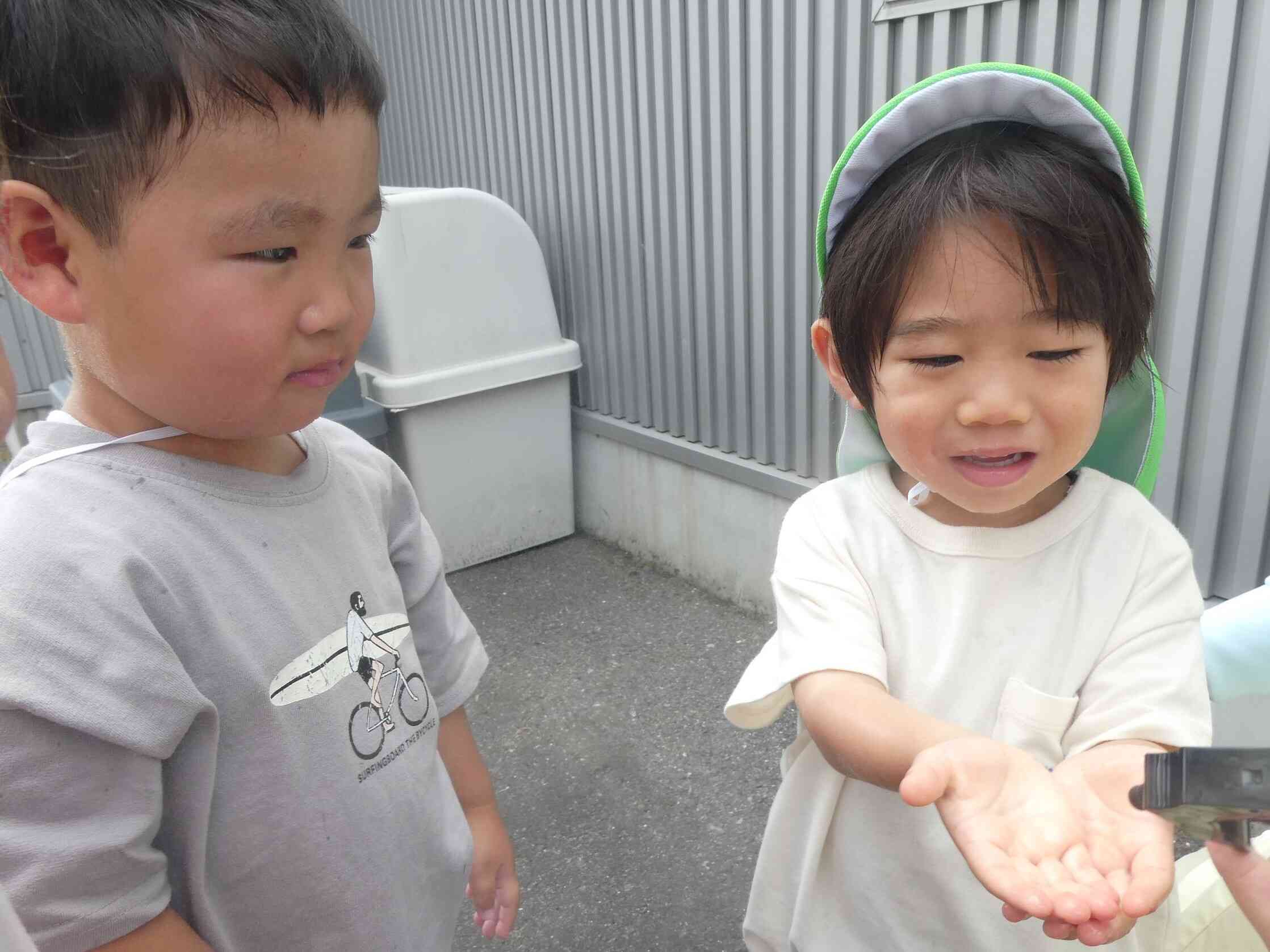 手にもちょうだい！！