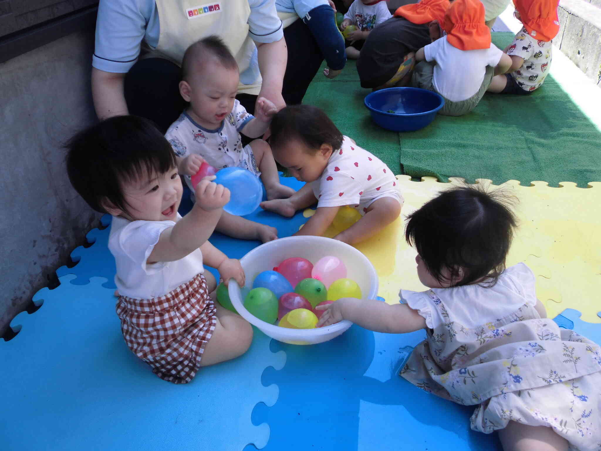 ひよこ組　水風船遊び☆