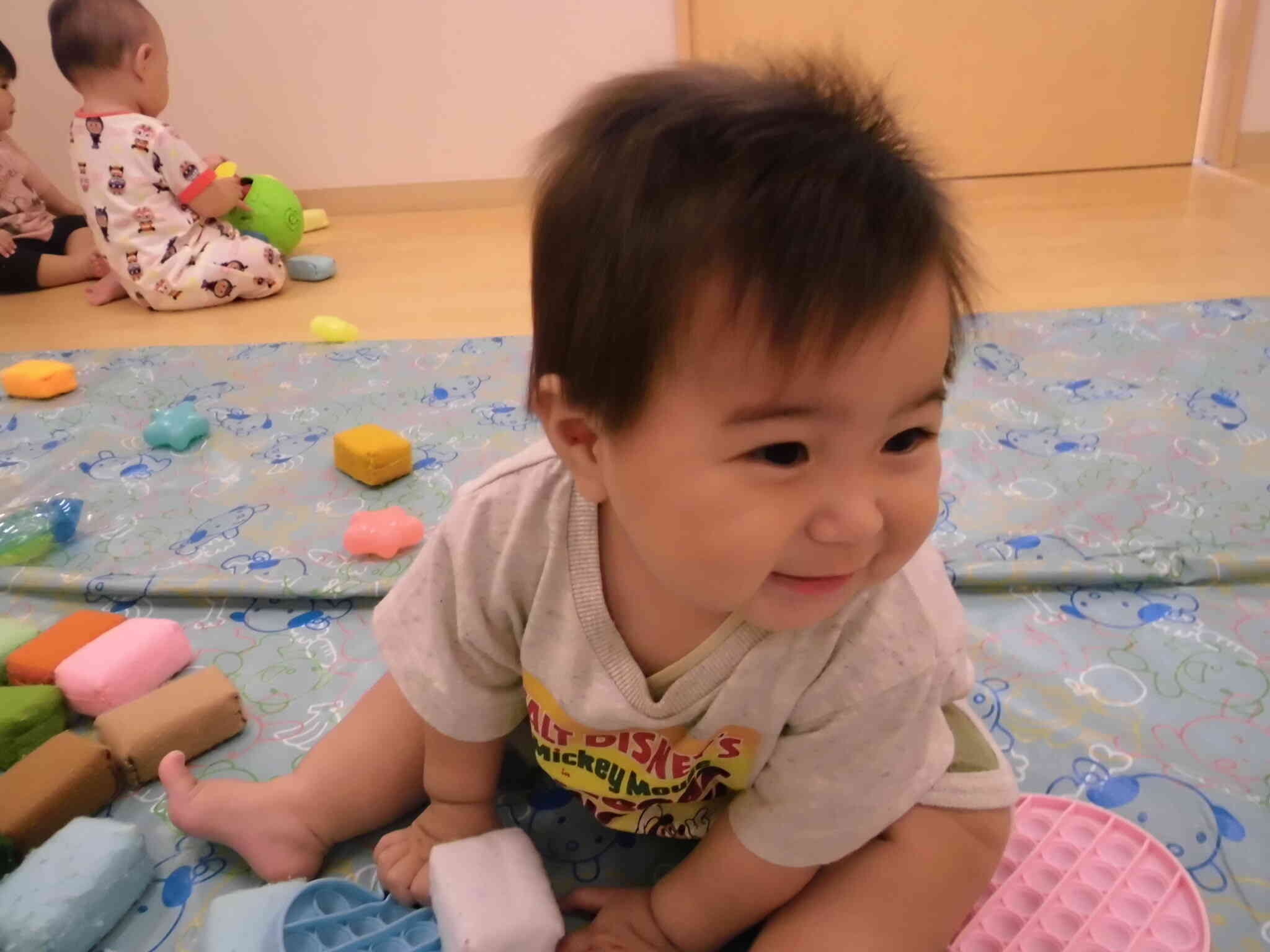 積み木倒れちゃった！
