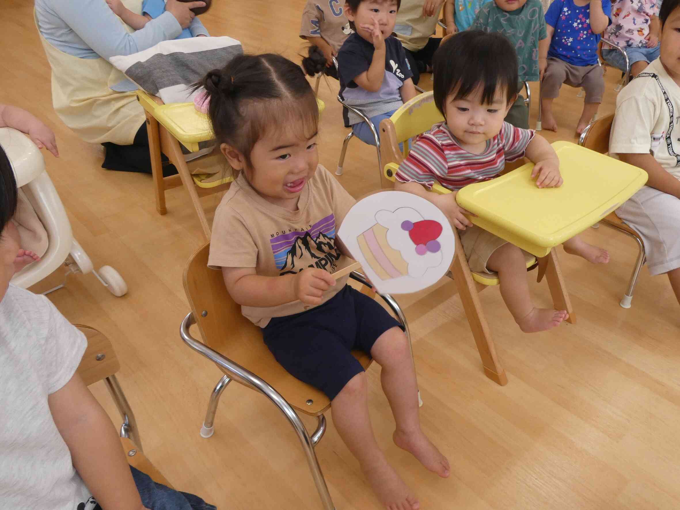 ケーキ、ぱくっ！