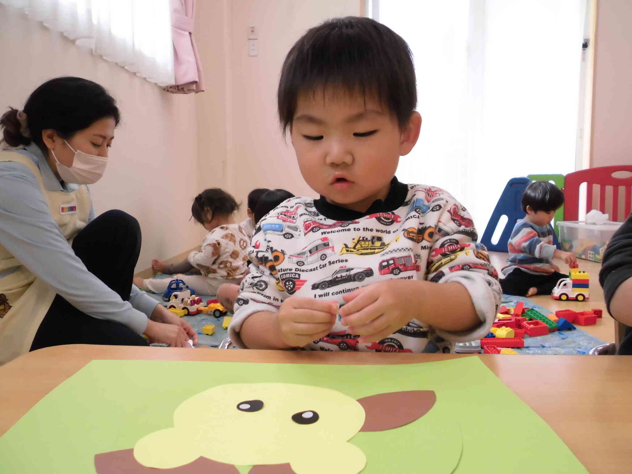 目を貼ったよ～