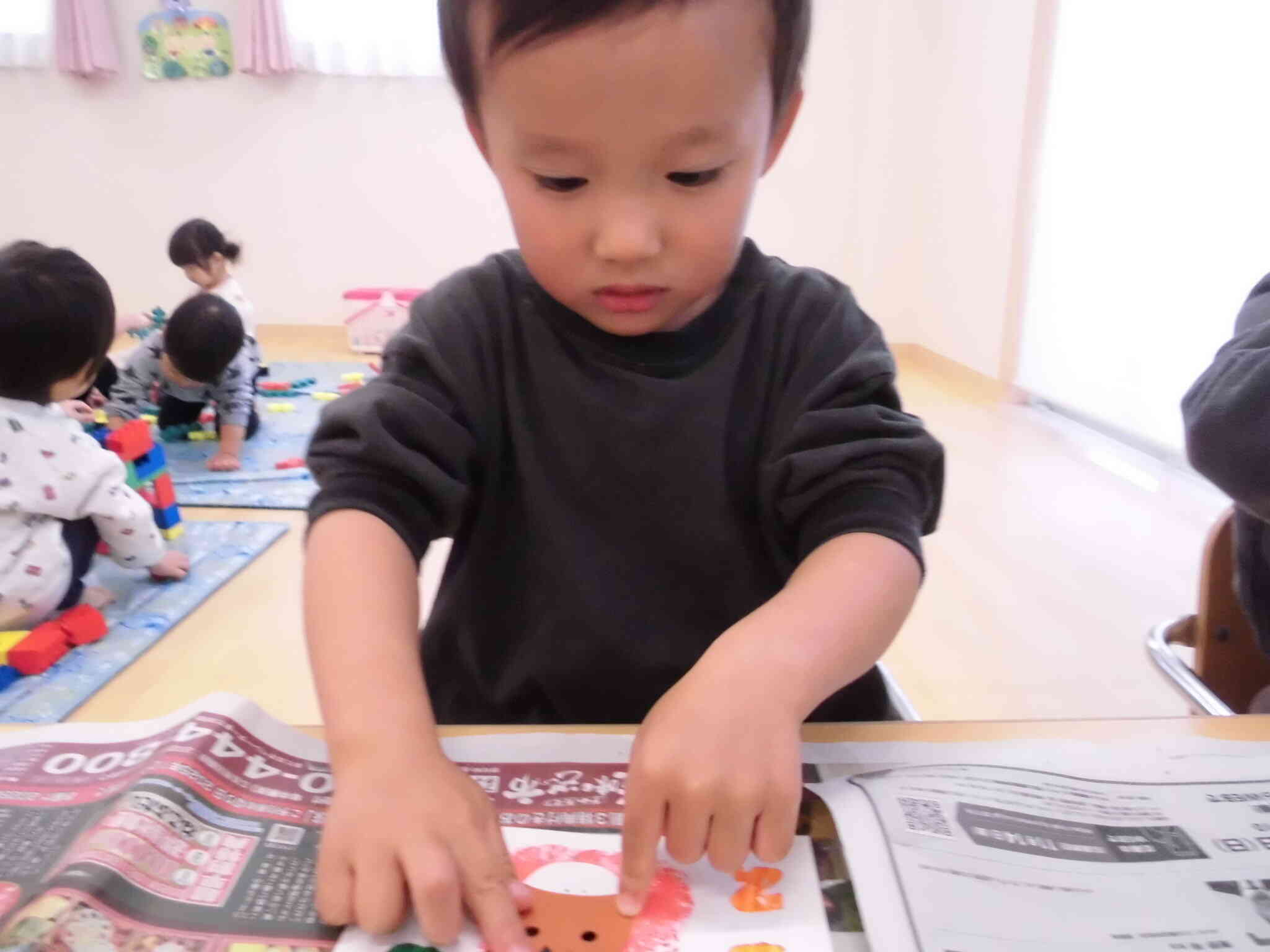 あひる組　年賀状作りとお外遊び♪