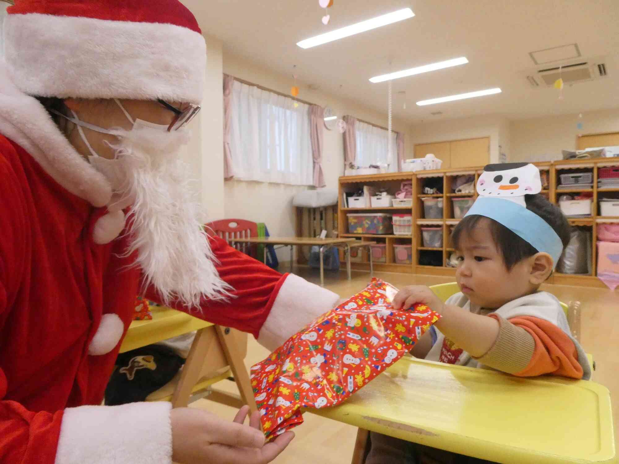 緊張するなぁ、でもプレゼントありがとう♥