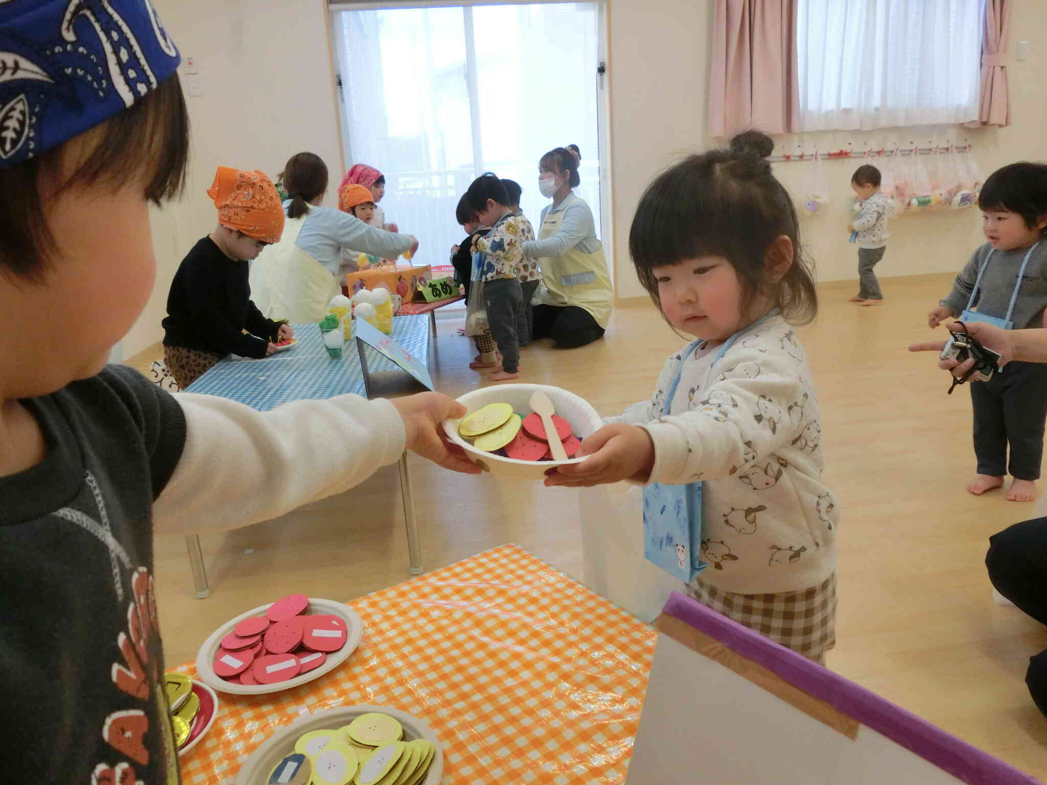 たくさん果物のってておいしそうだね☆