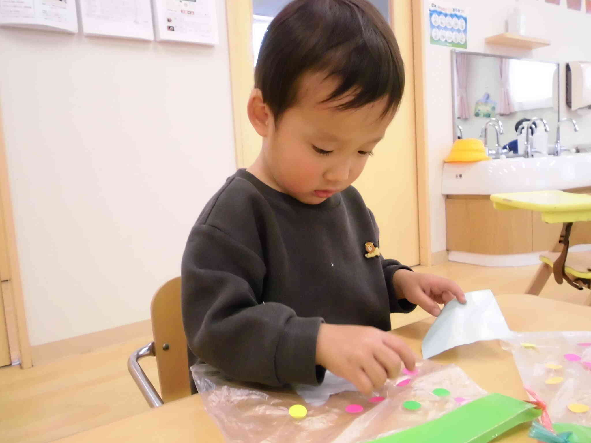 あひる組　手作り凧作ったよ☆