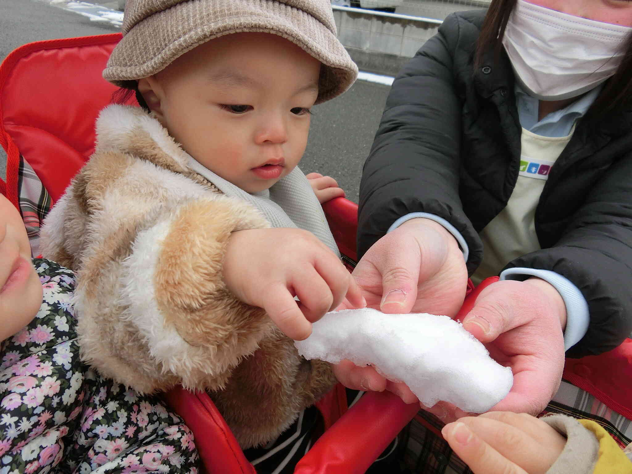 触っている所が溶けていく…