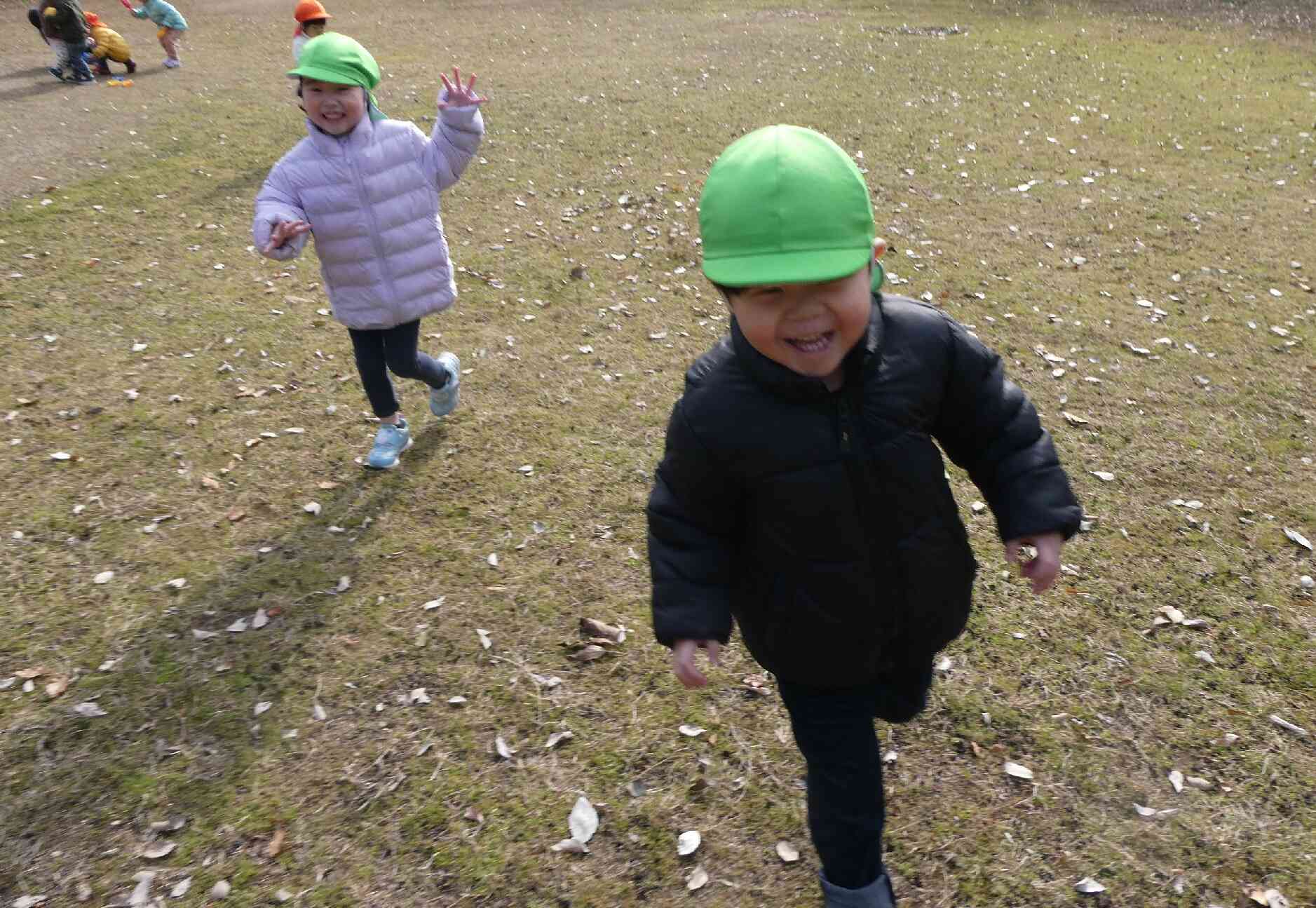 待て待てー！！