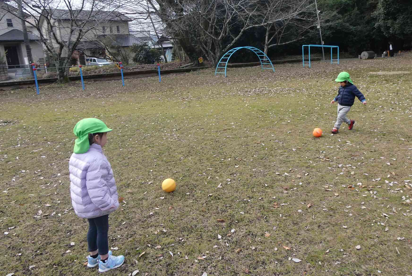 ボール行くよ！