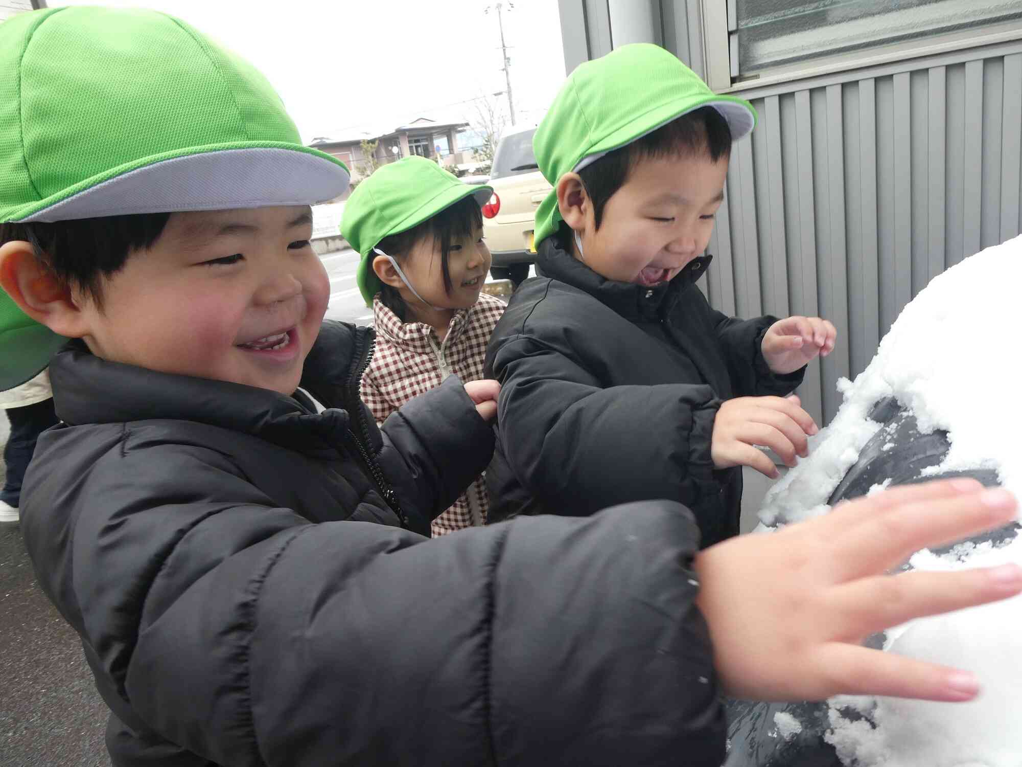 うさぎ組　雪遊びをしたよ！