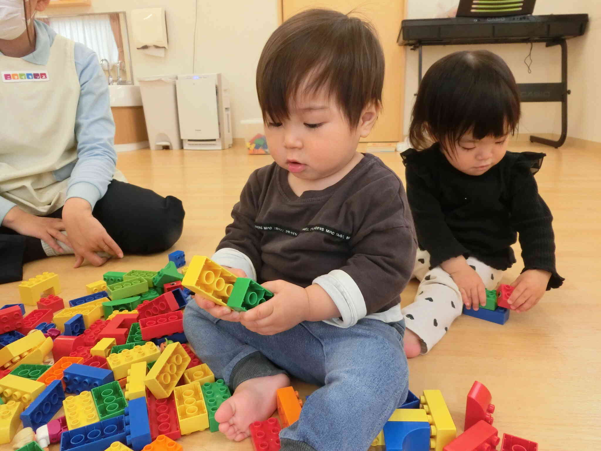 ひよこ組　広いお部屋で...