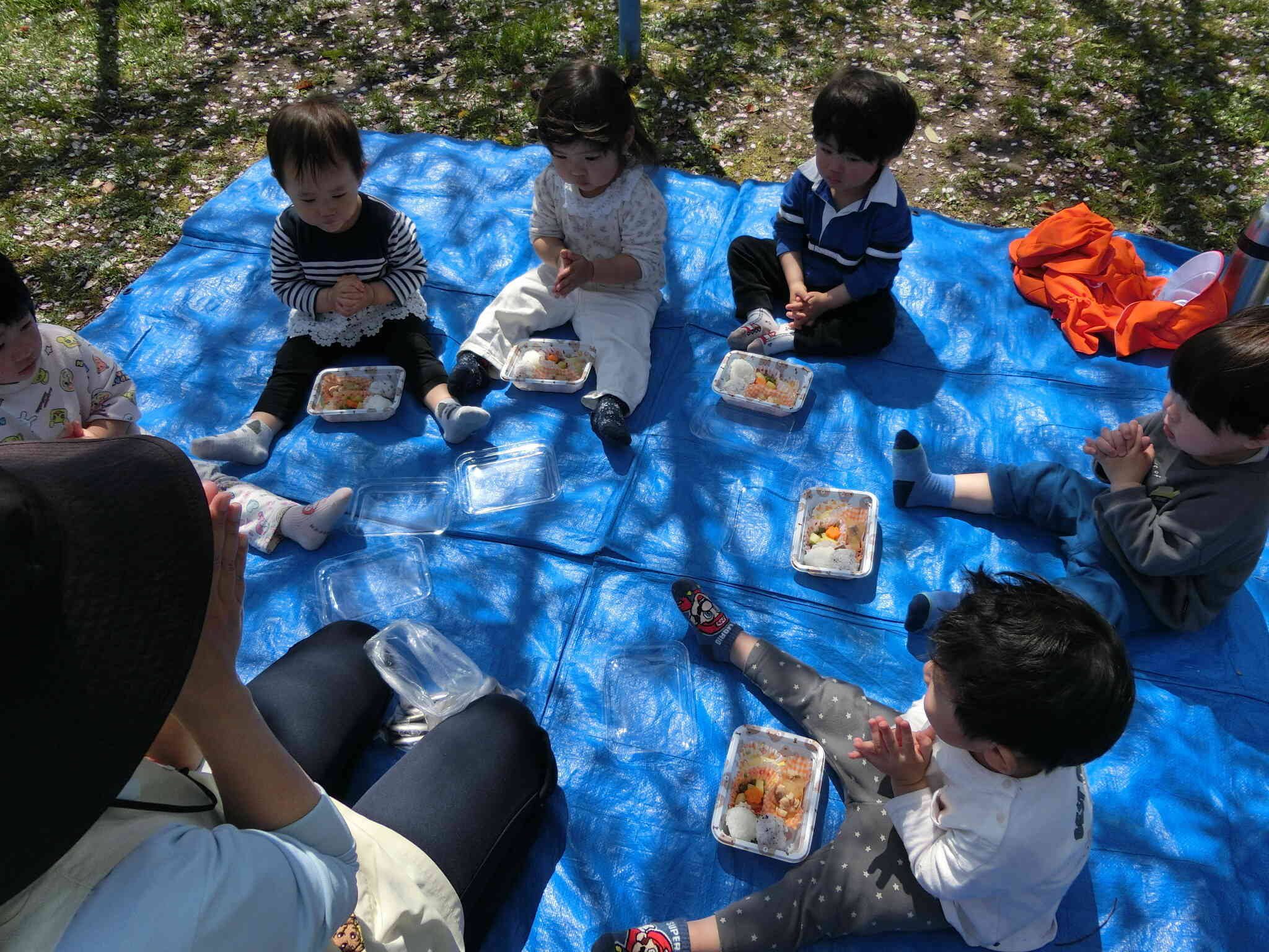 みんなお弁当あるかな？