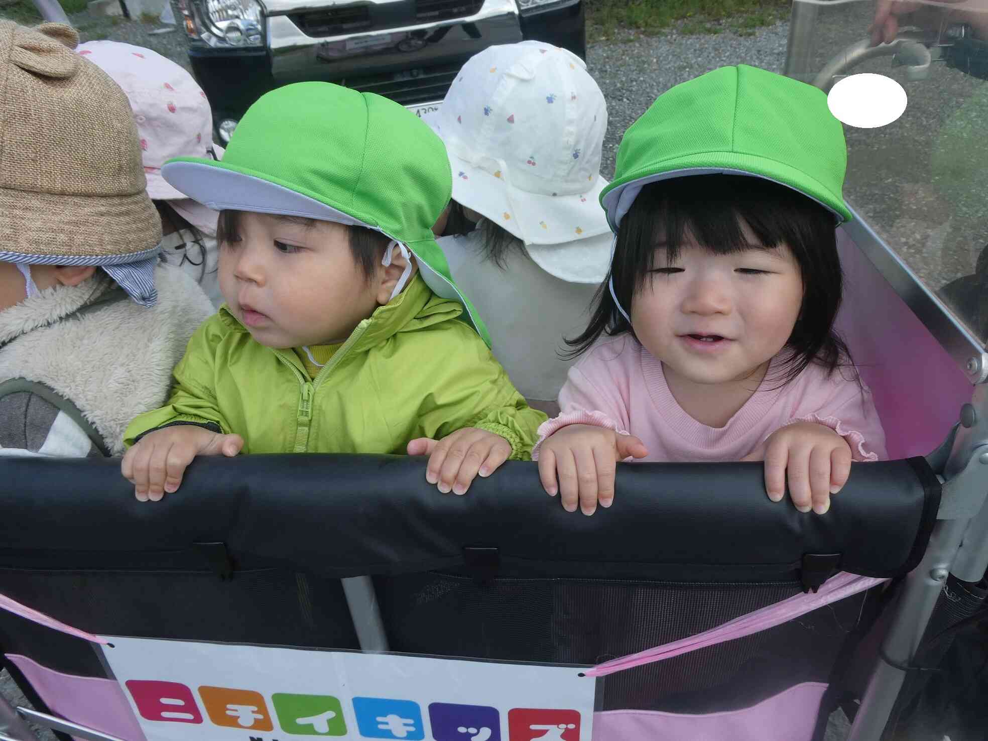 あひる組　バギーに乗って初めてのお散歩♪