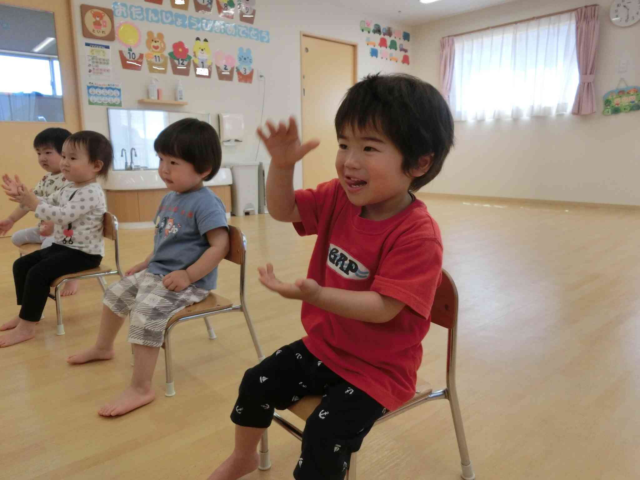体が勝手に動いちゃう♡